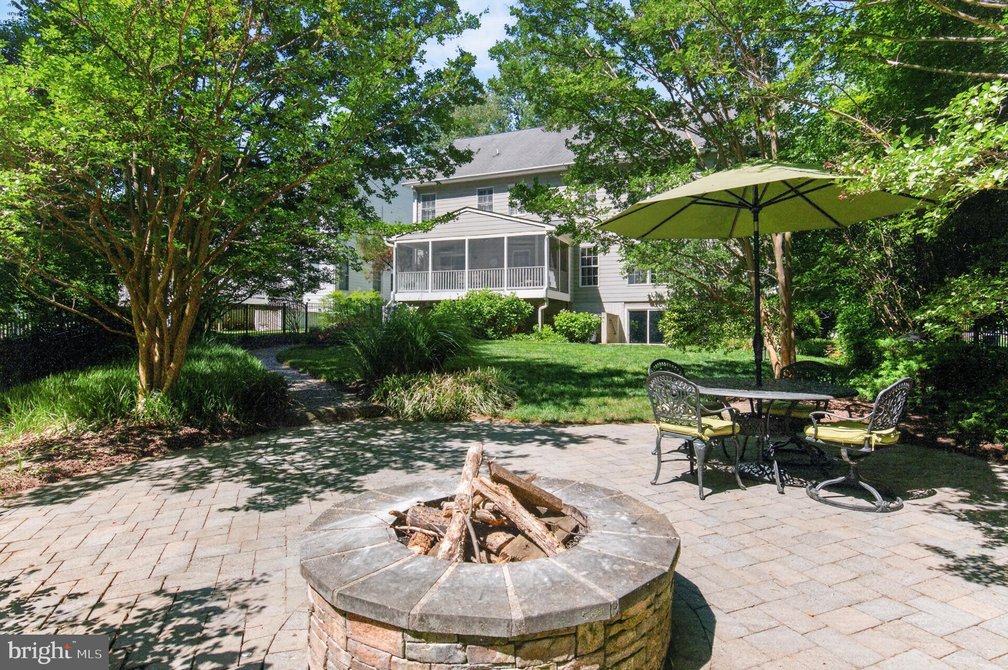 PENDENNIS MOUNT - Residential