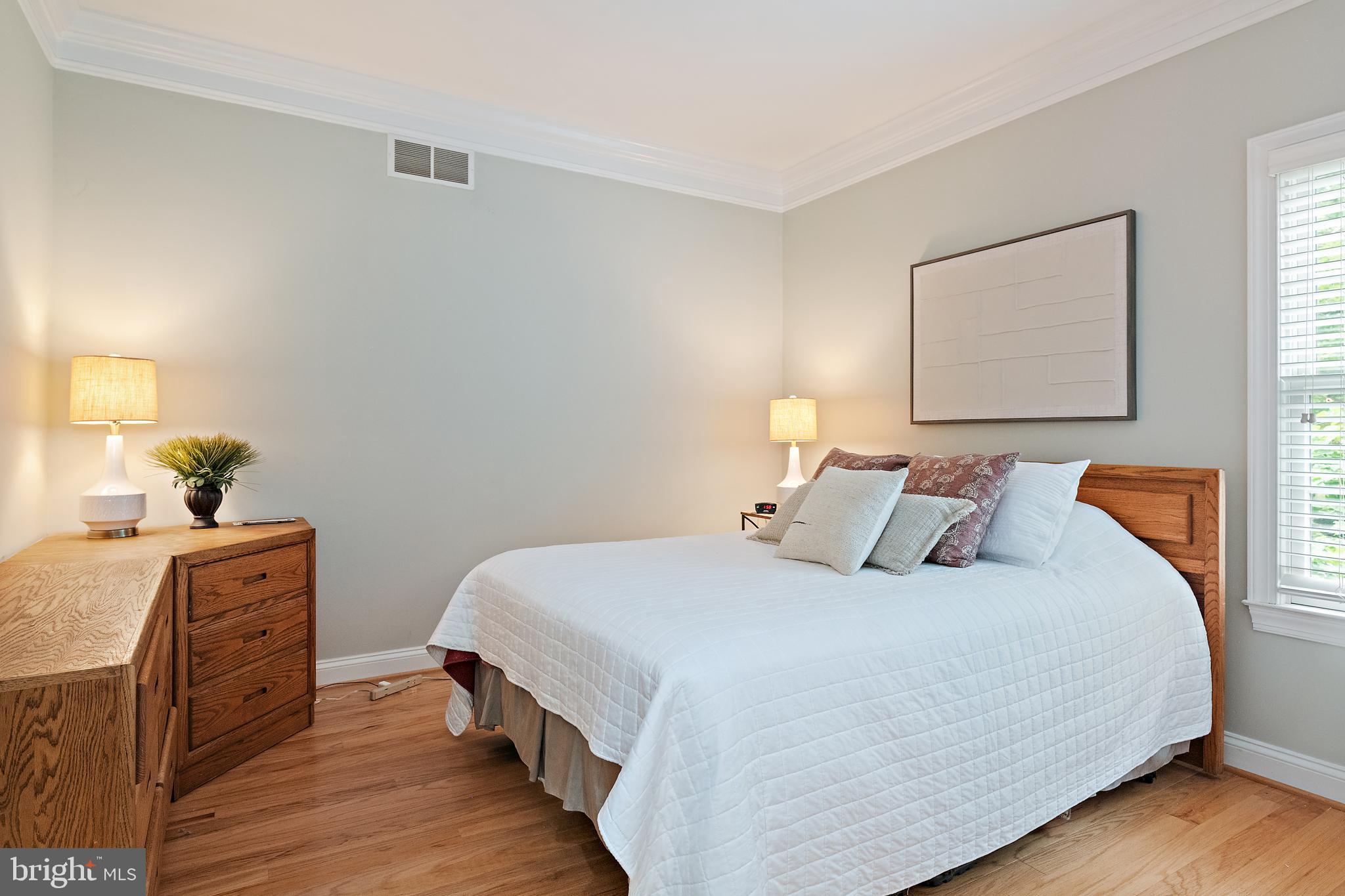PENDENNIS MOUNT - Residential