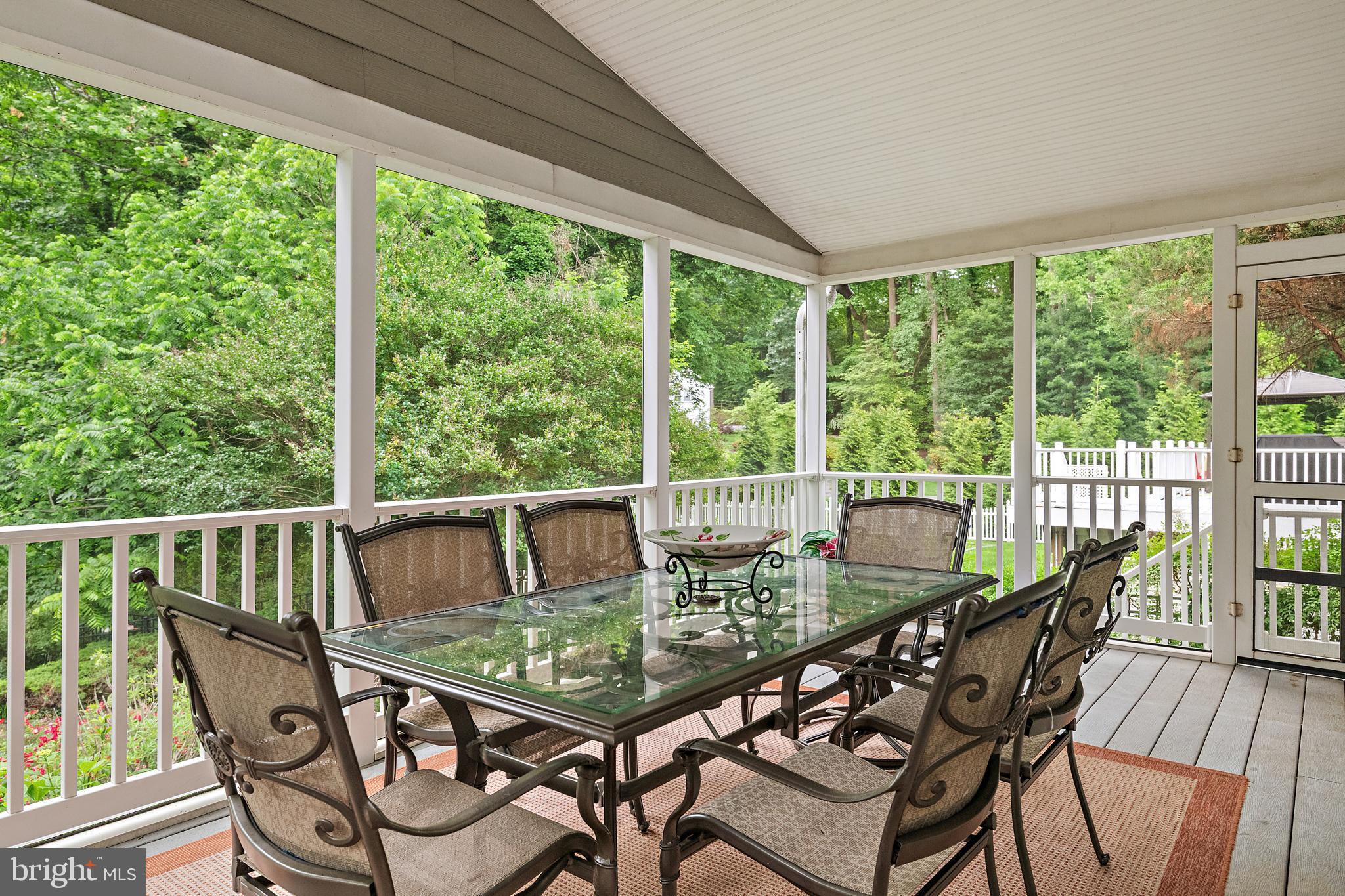 PENDENNIS MOUNT - Residential