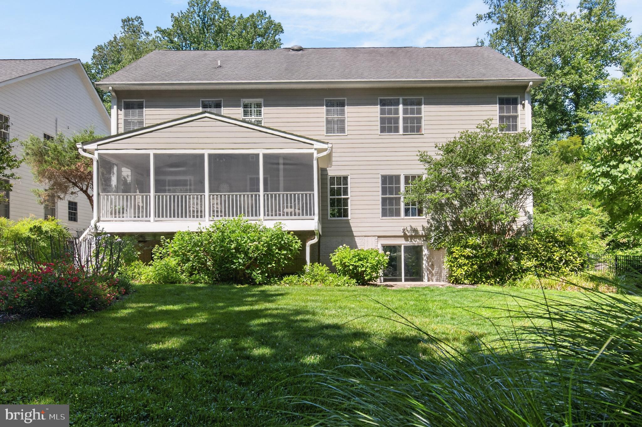 PENDENNIS MOUNT - Residential