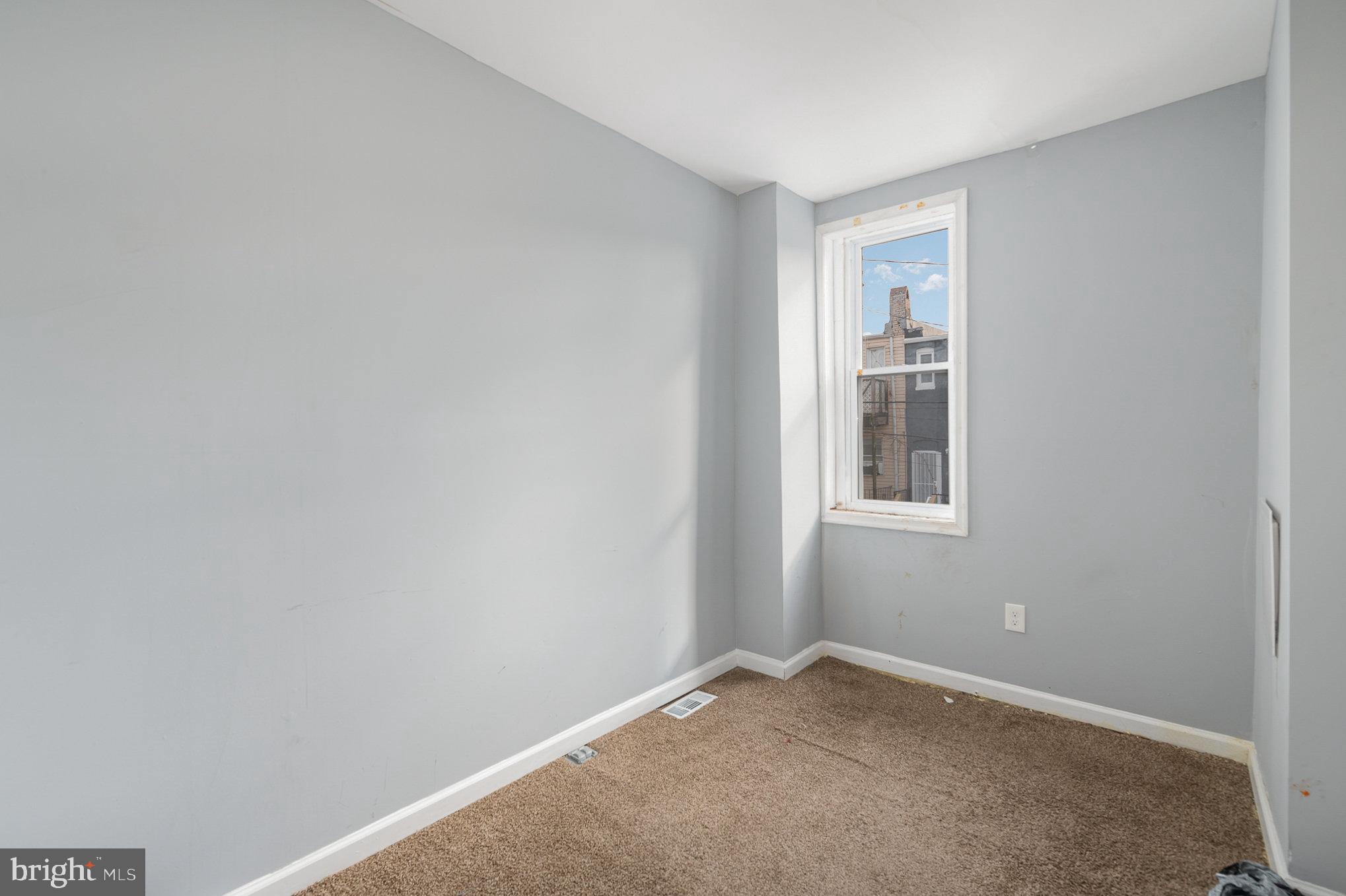 MILL HILL - Residential