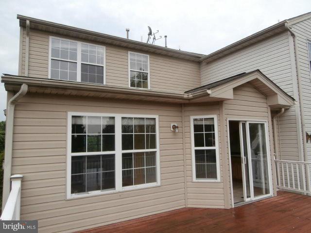 CONSTANT FRIENDSHIP - Residential