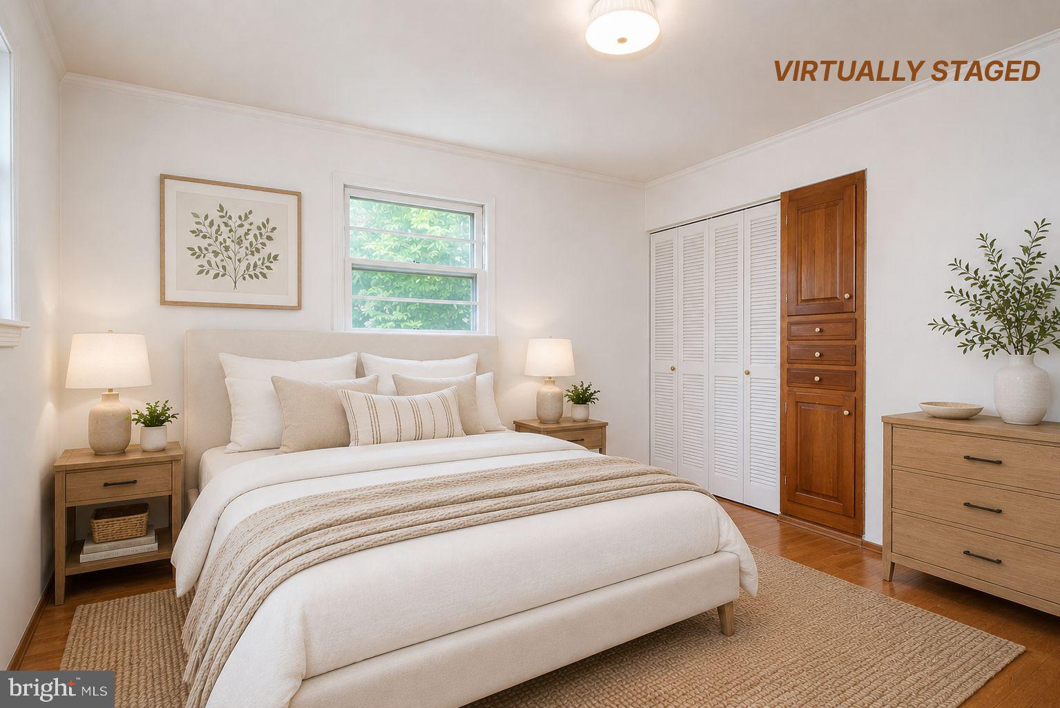 ROYAL VILLAGE - Residential