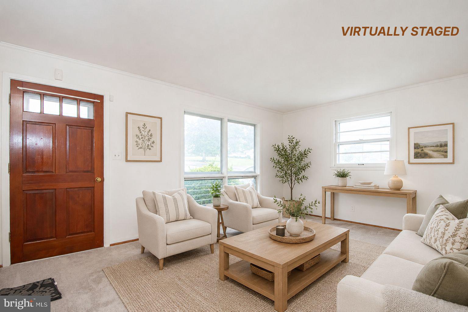 ROYAL VILLAGE - Residential