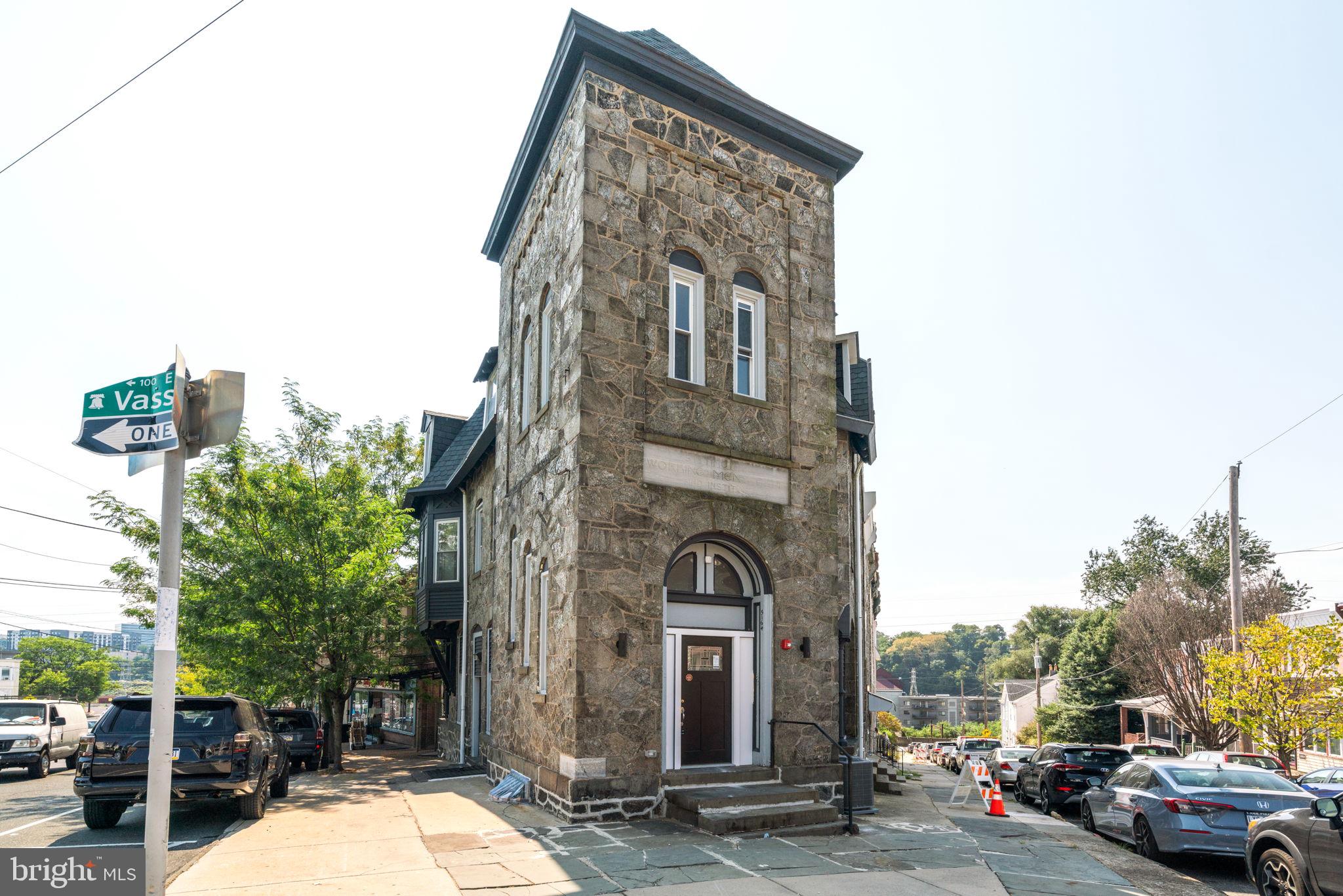 ROXBOROUGH - Residential Income