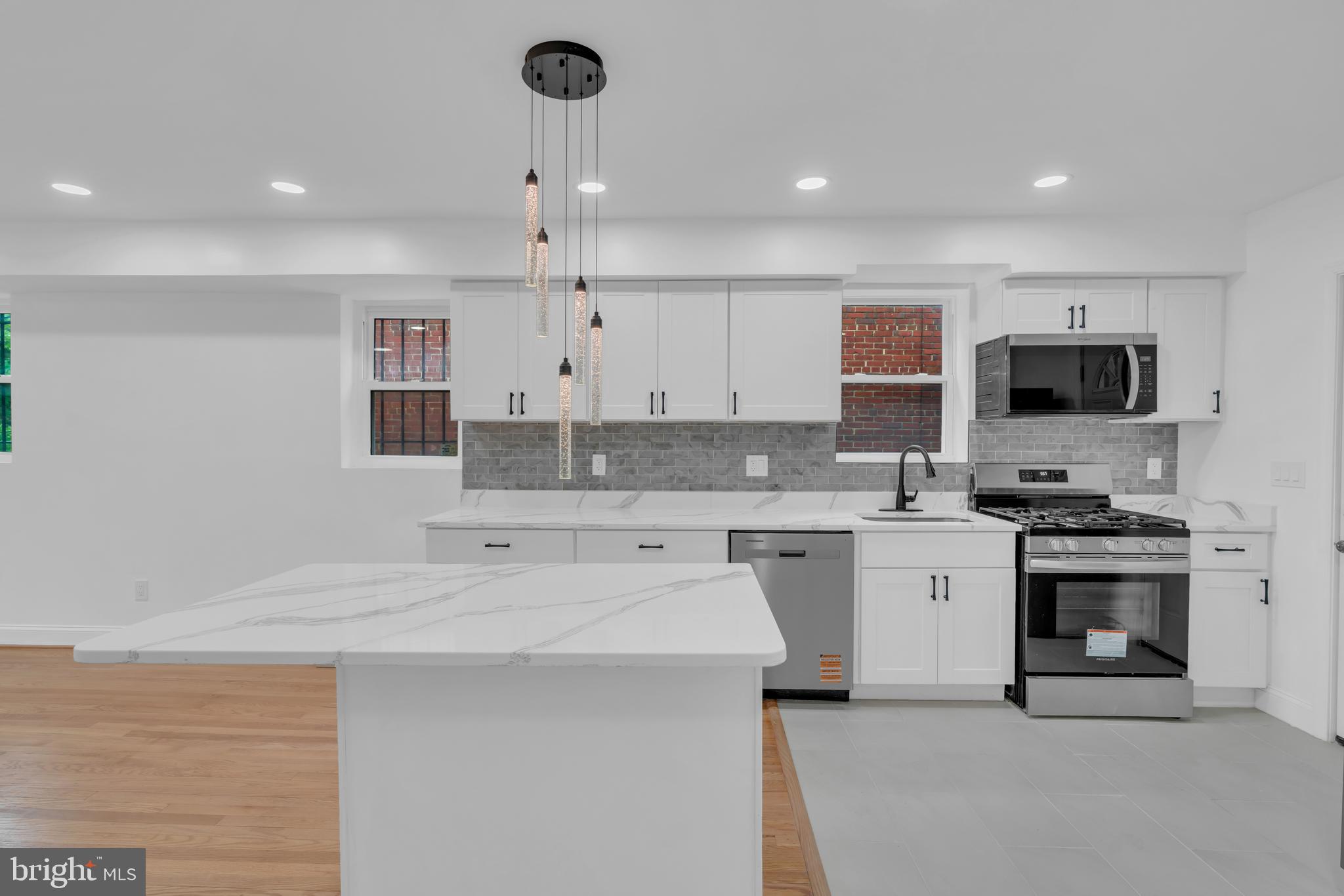 RIGGS PARK - Residential
