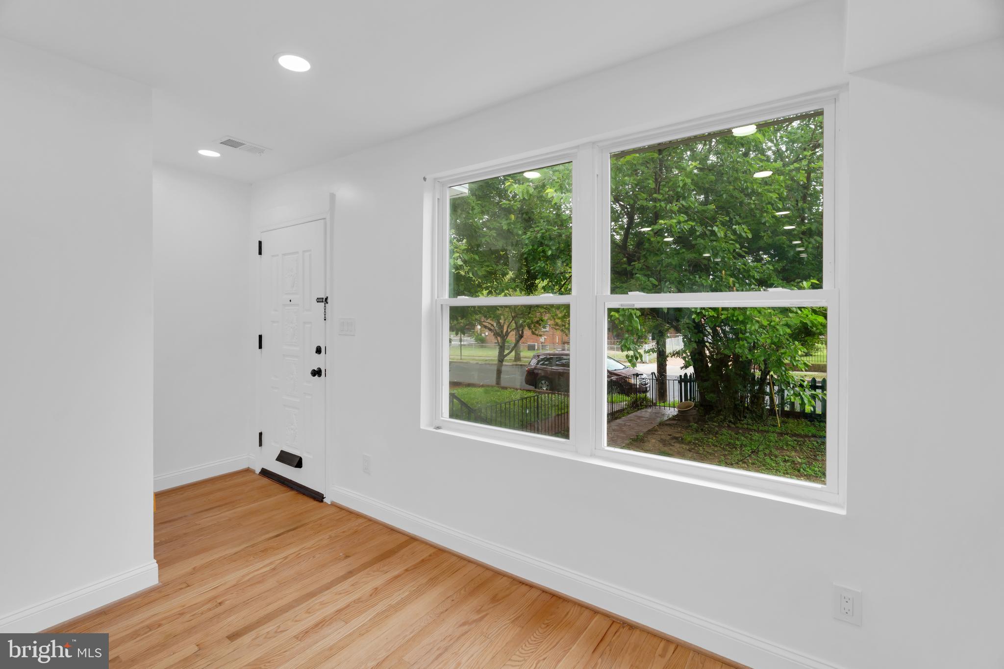 RIGGS PARK - Residential