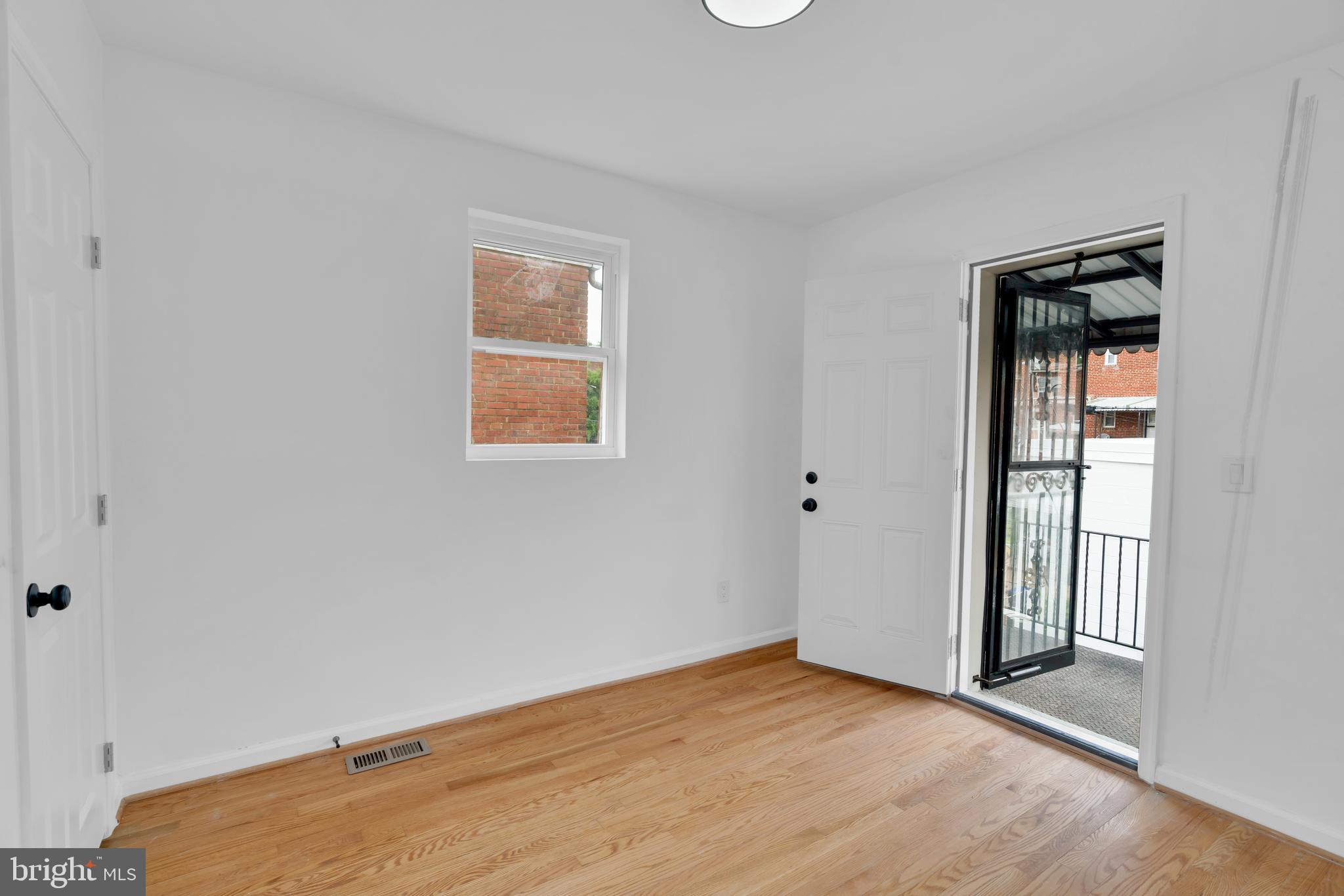 RIGGS PARK - Residential