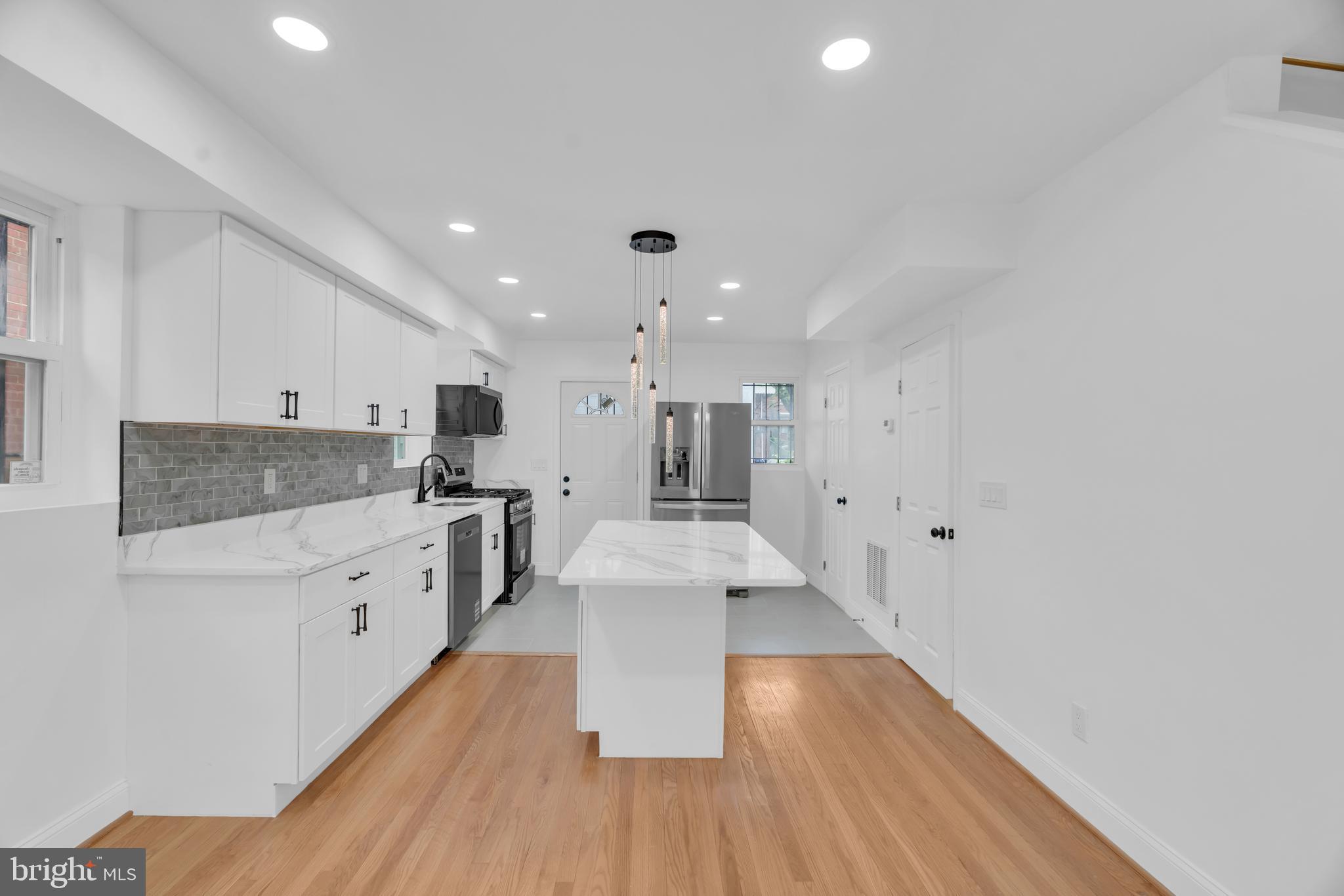 RIGGS PARK - Residential