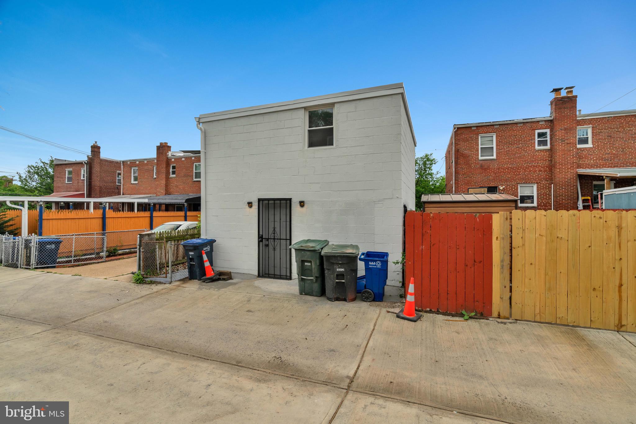 RIGGS PARK - Residential