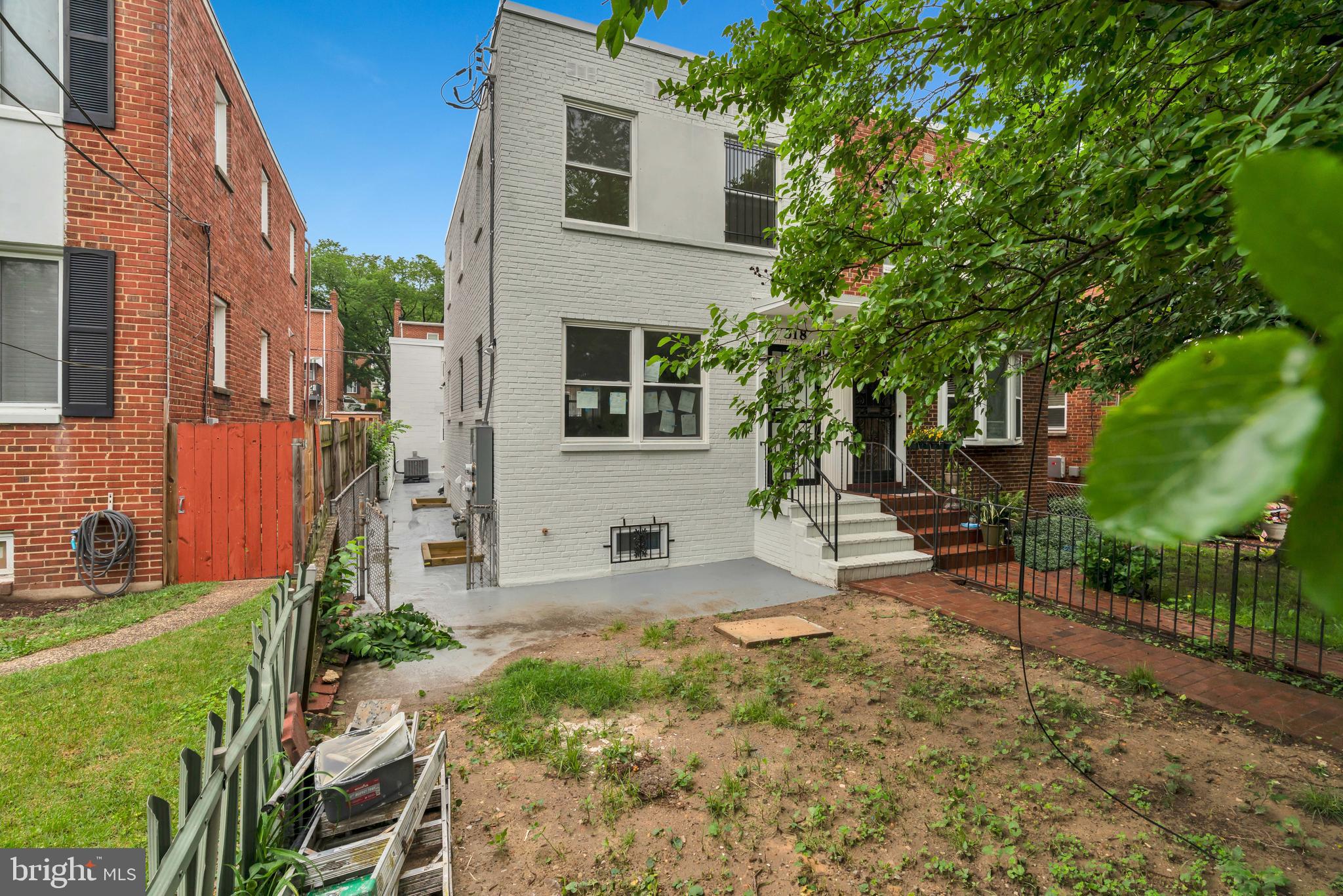 RIGGS PARK - Residential