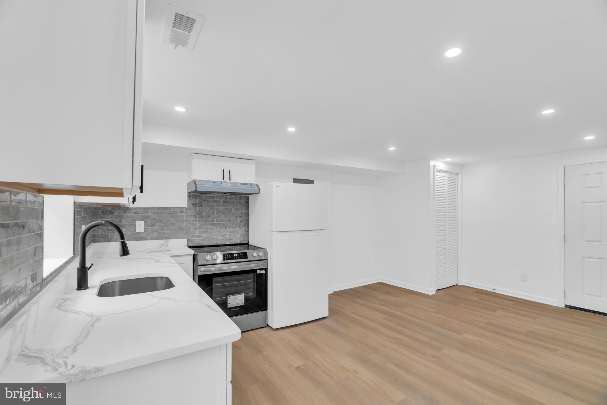 RIGGS PARK - Residential