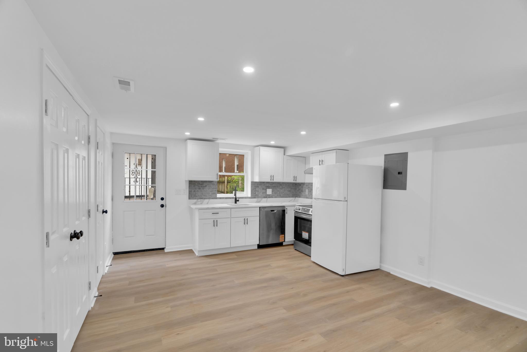 RIGGS PARK - Residential
