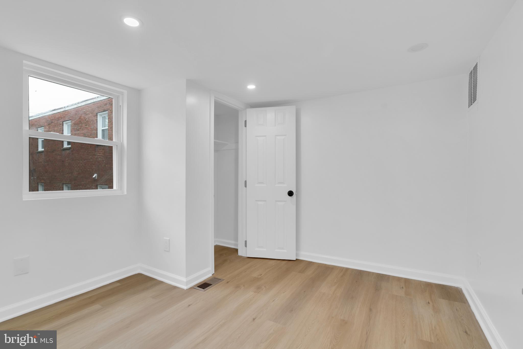 RIGGS PARK - Residential