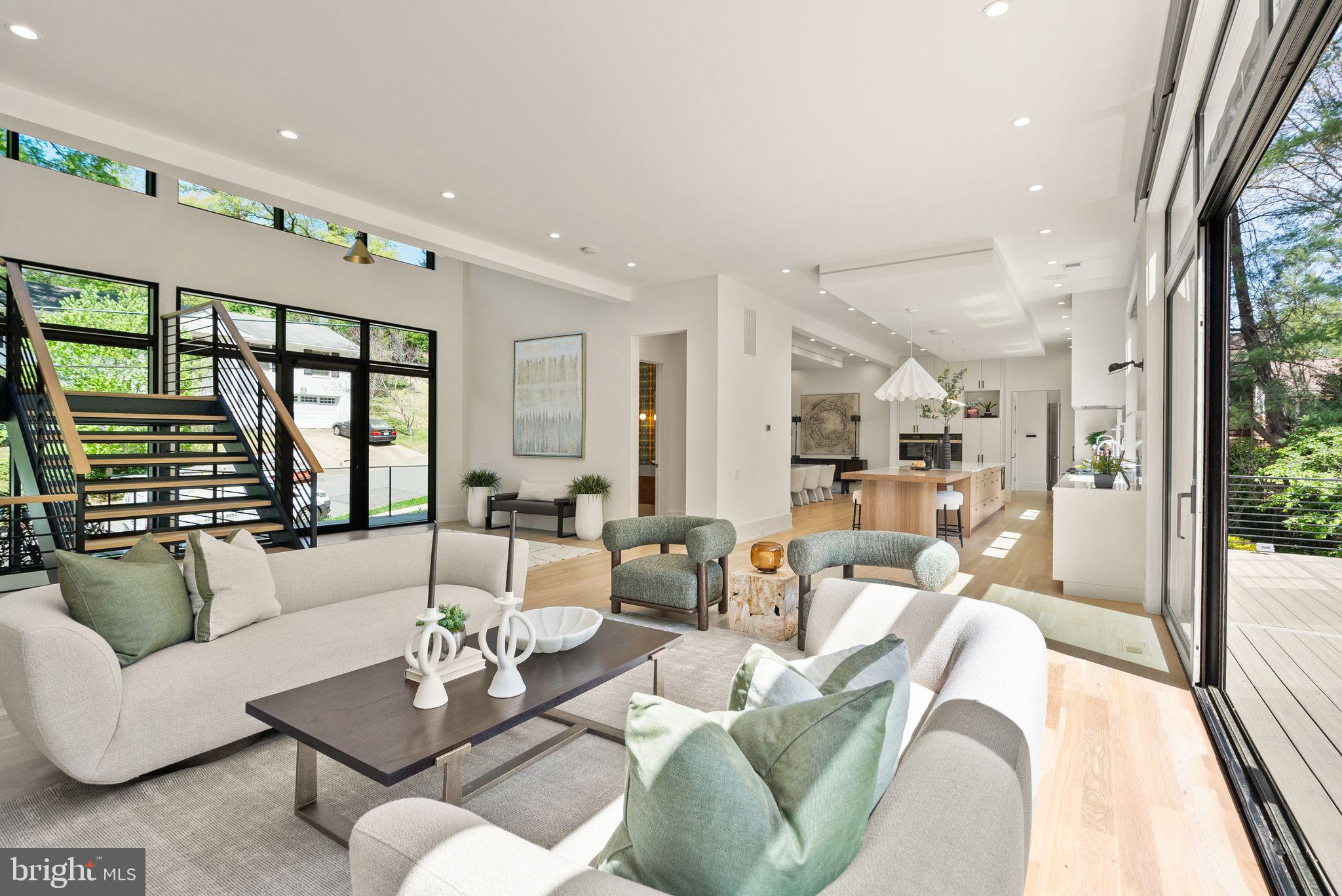 BELLEVUE FOREST - Residential