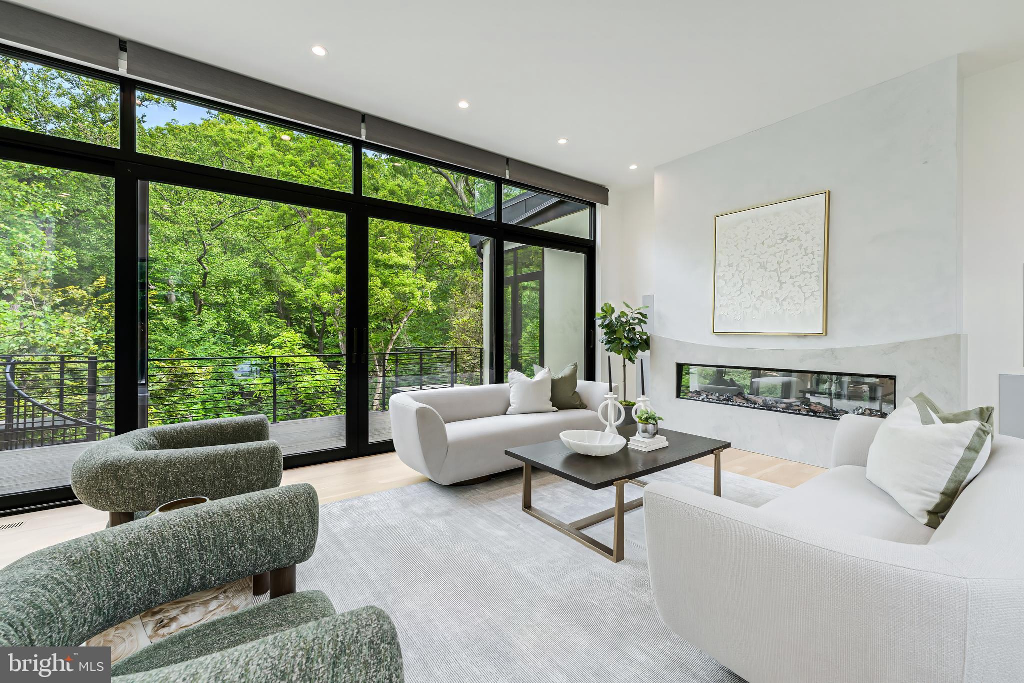 BELLEVUE FOREST - Residential