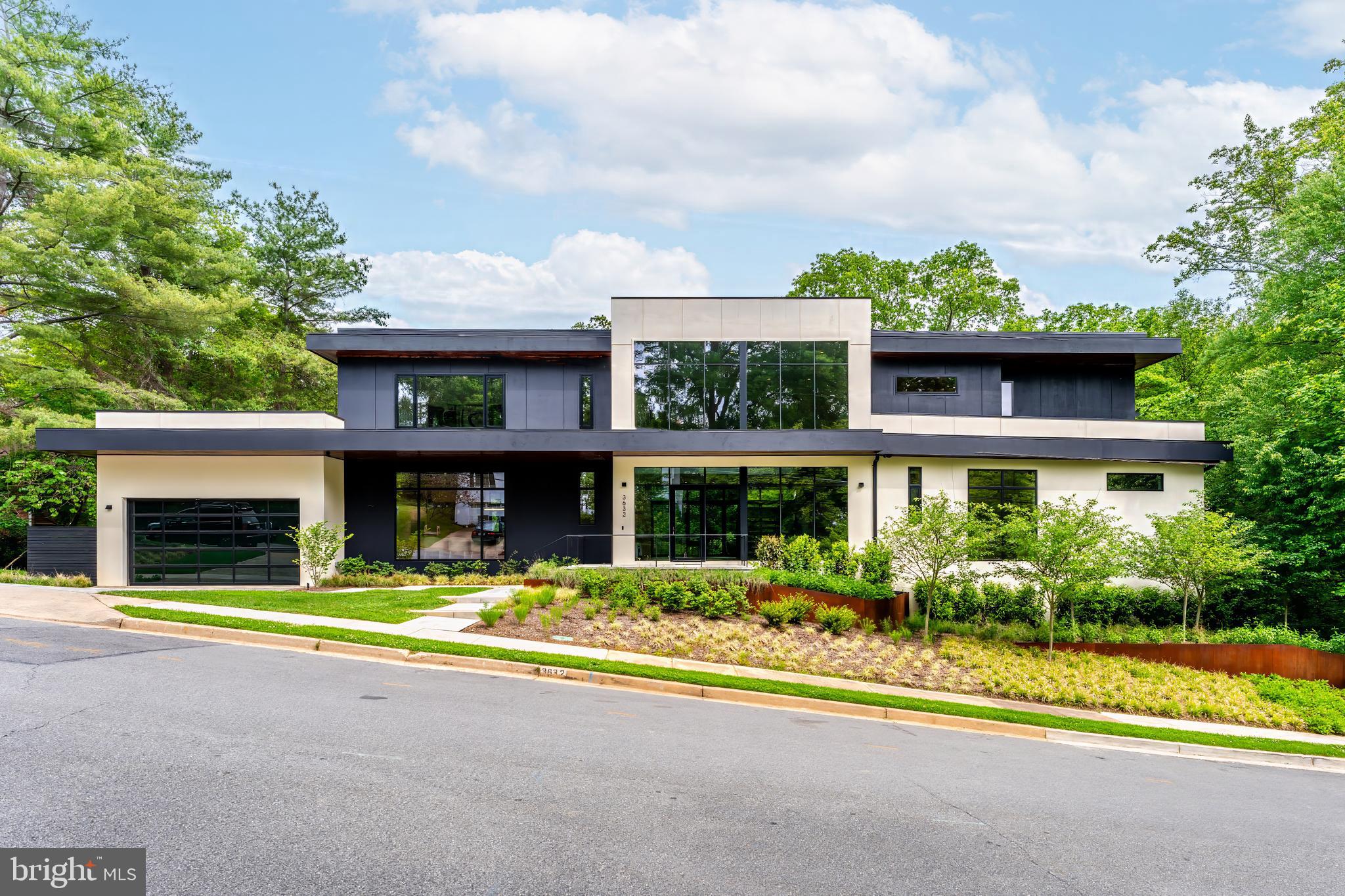 BELLEVUE FOREST - Residential