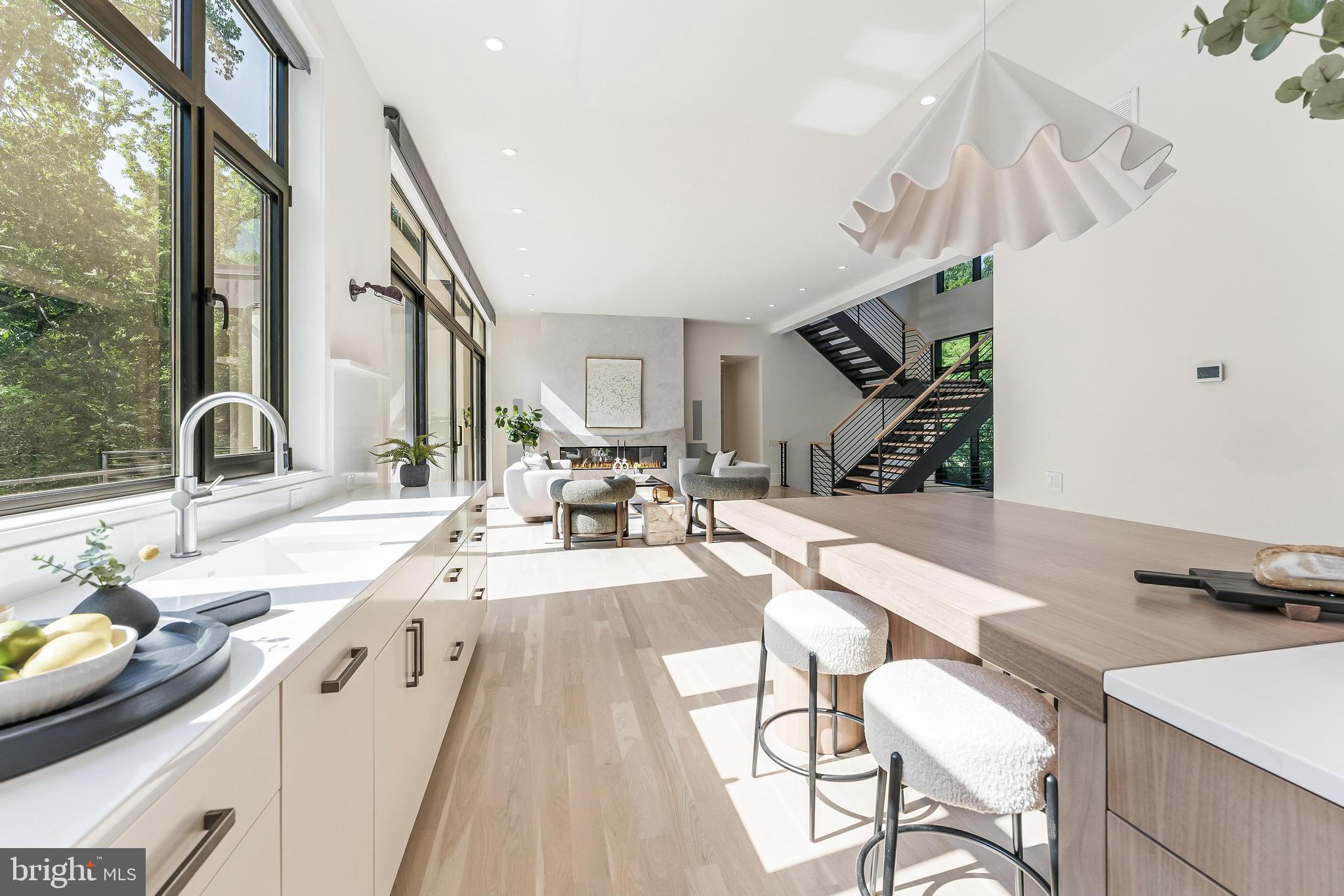BELLEVUE FOREST - Residential