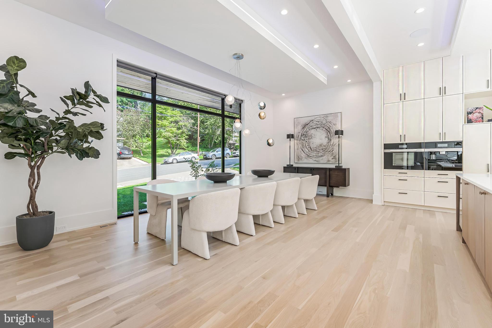 BELLEVUE FOREST - Residential