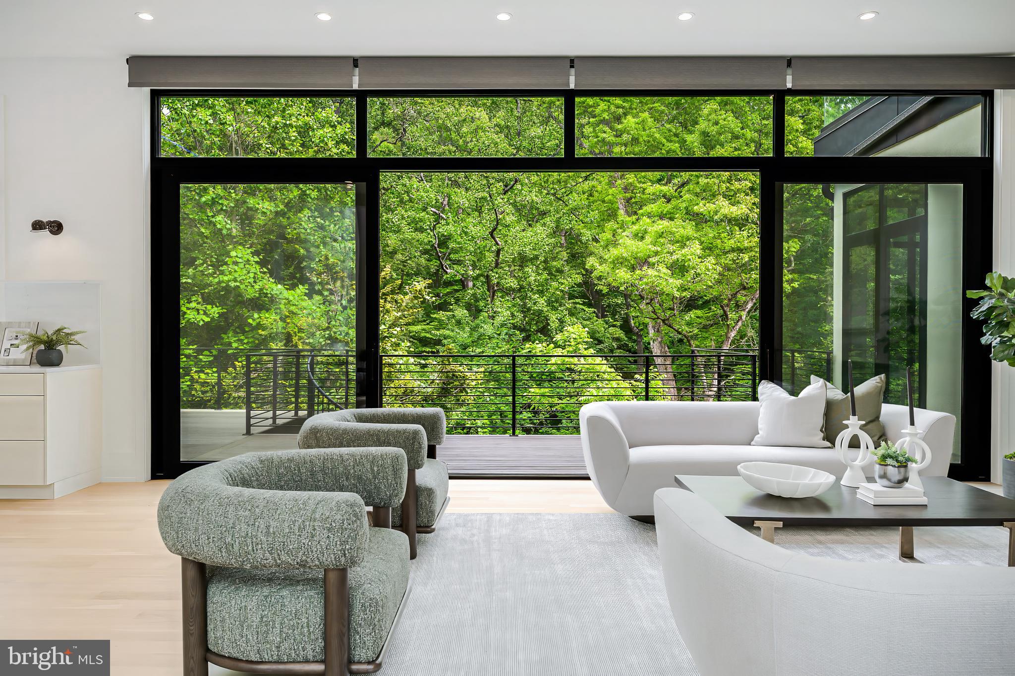 BELLEVUE FOREST - Residential