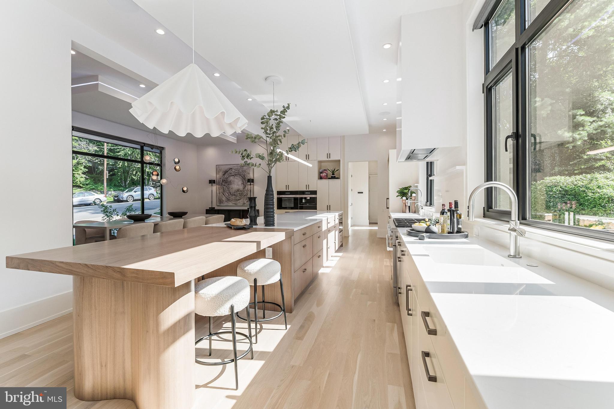 BELLEVUE FOREST - Residential
