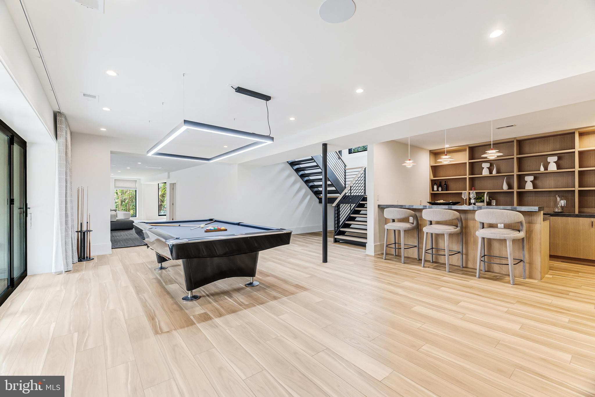 BELLEVUE FOREST - Residential