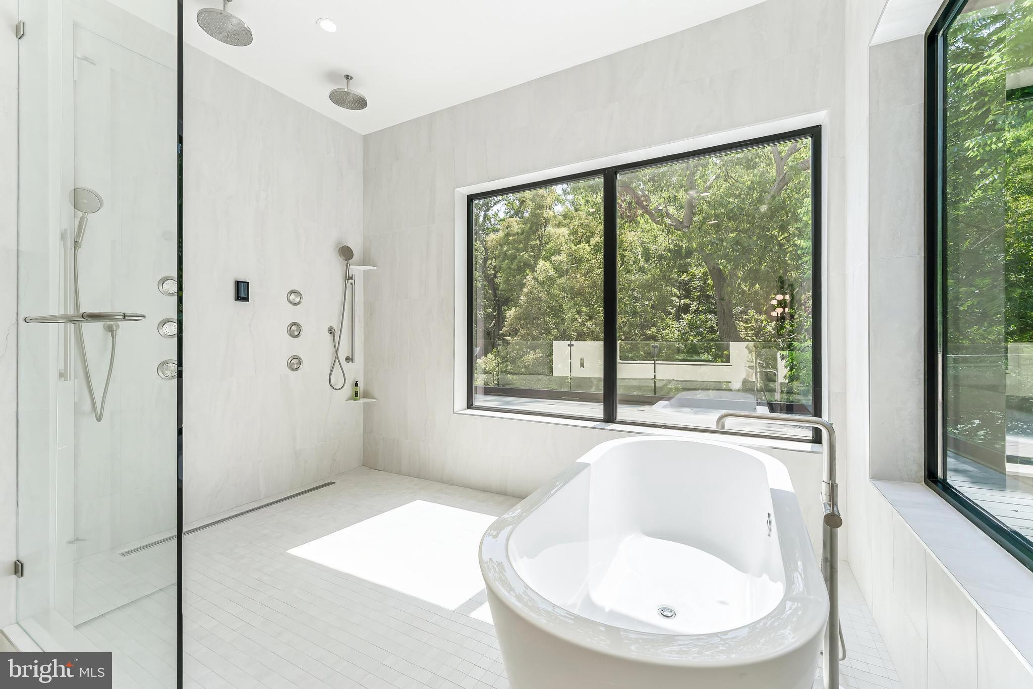 BELLEVUE FOREST - Residential