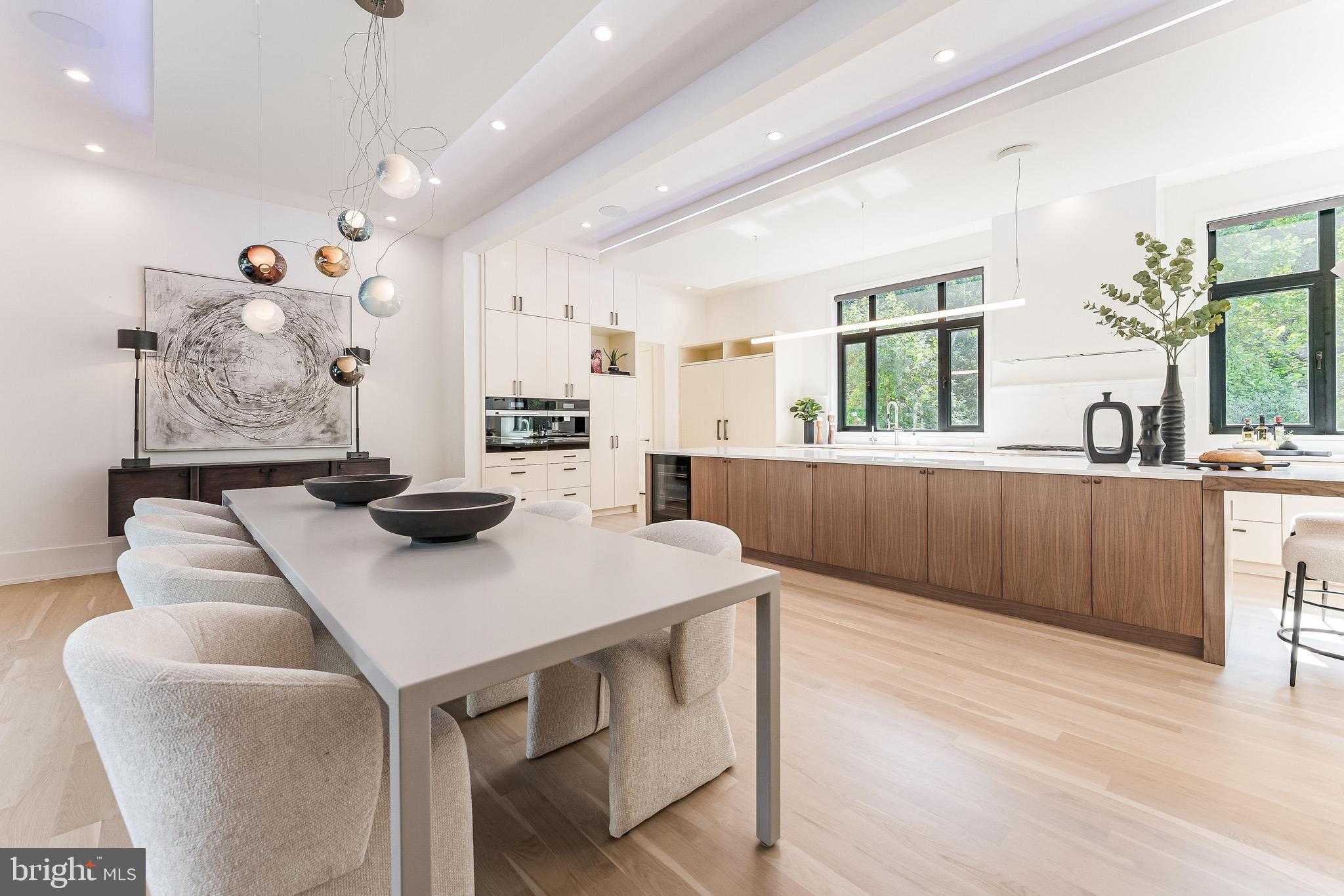 BELLEVUE FOREST - Residential