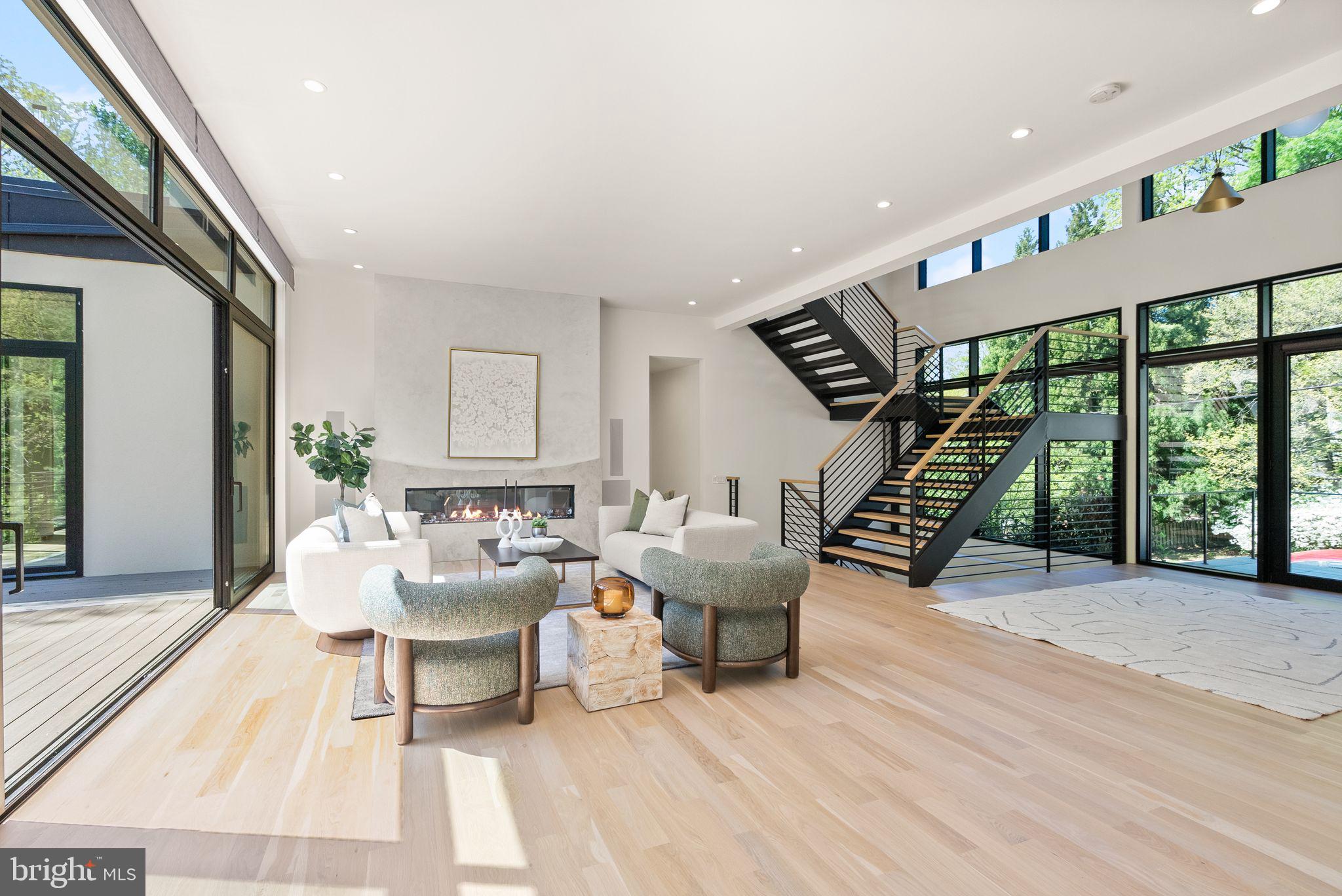 BELLEVUE FOREST - Residential