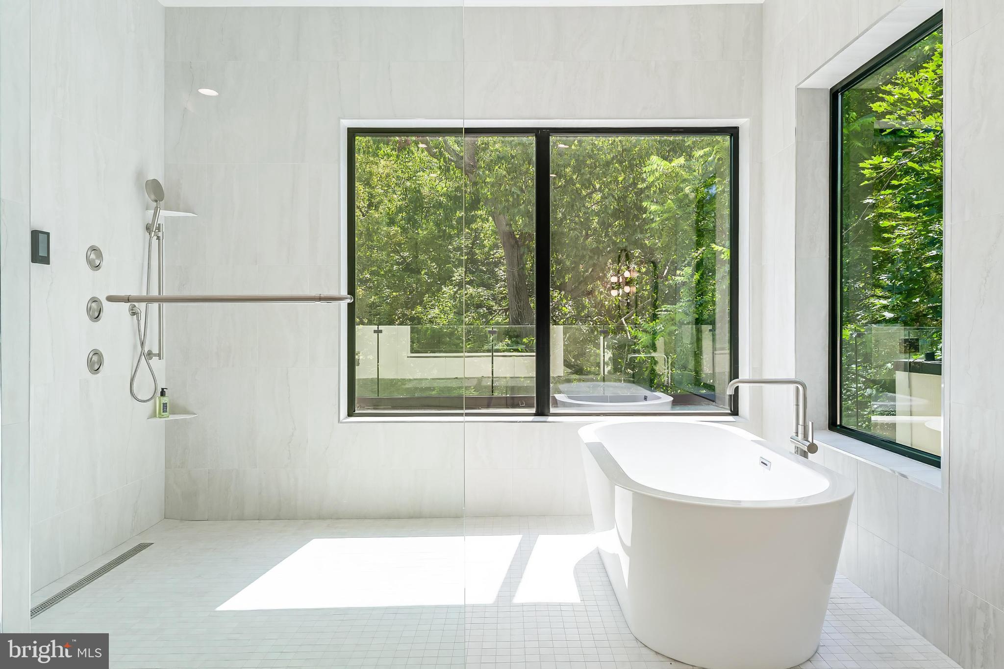 BELLEVUE FOREST - Residential