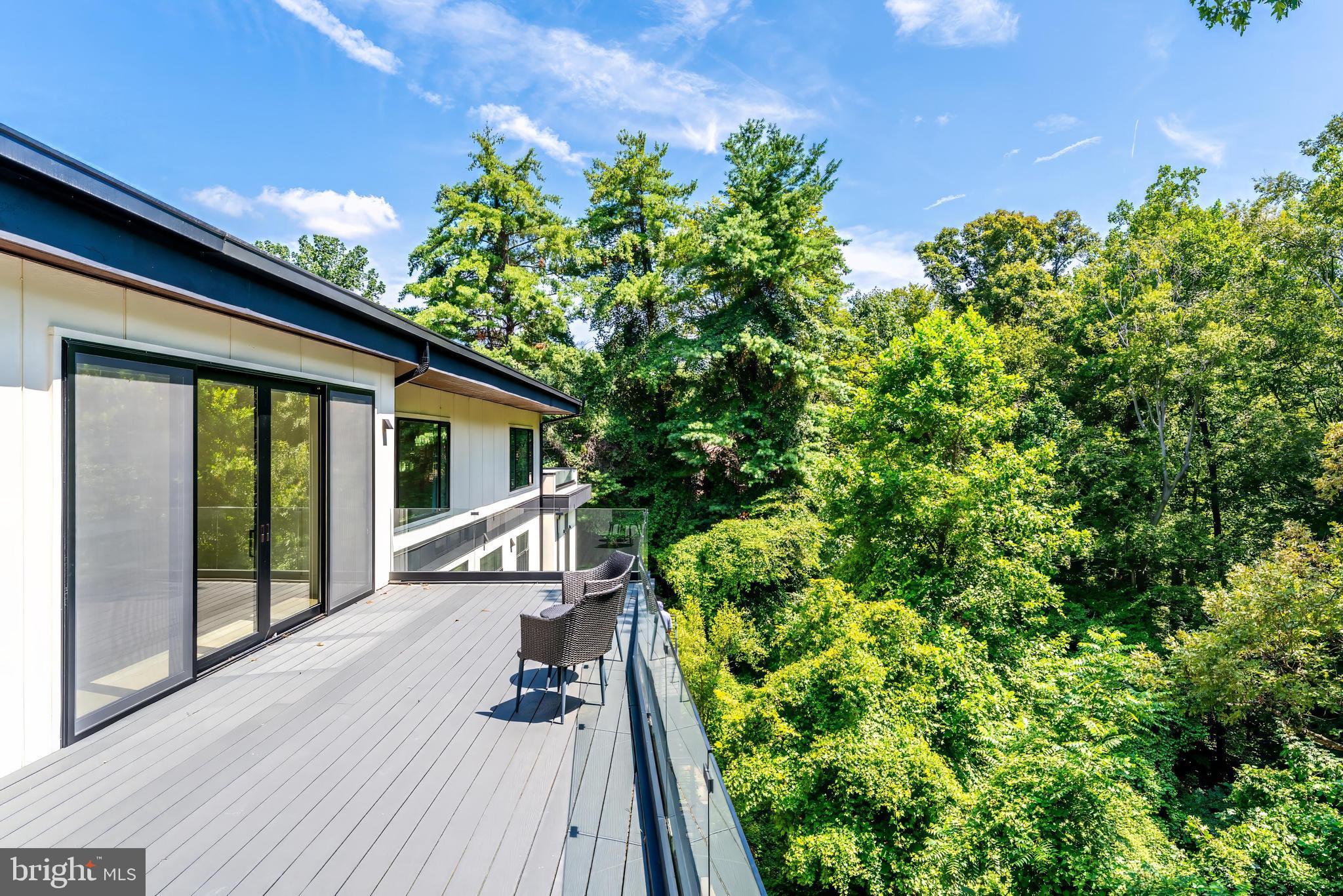BELLEVUE FOREST - Residential