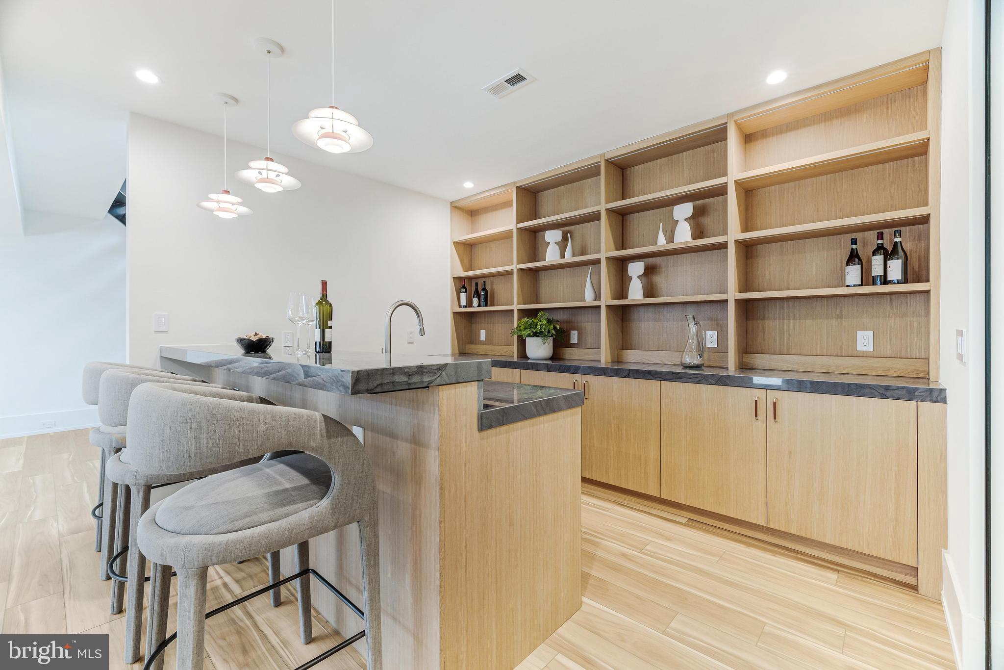 BELLEVUE FOREST - Residential