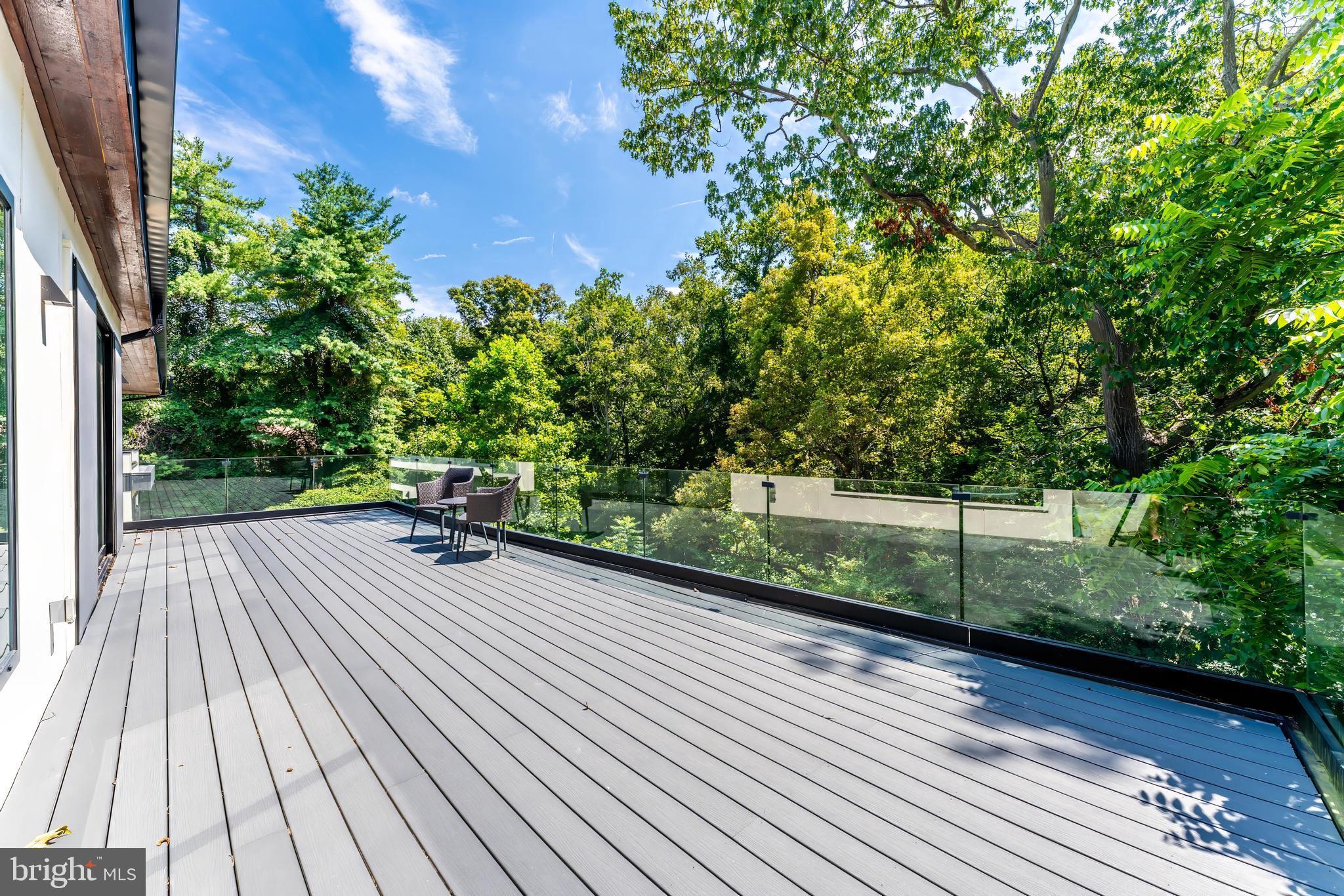 BELLEVUE FOREST - Residential