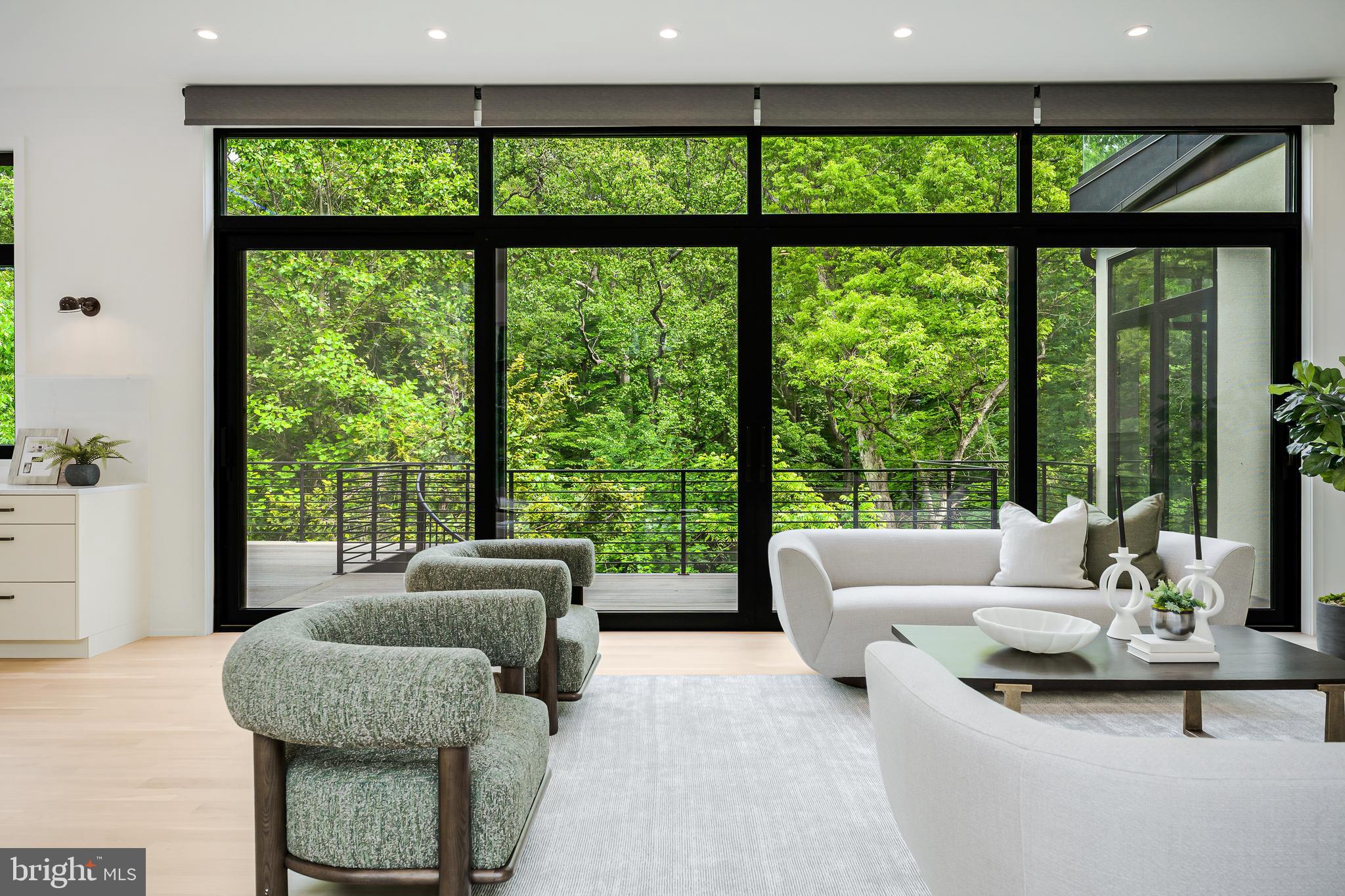 BELLEVUE FOREST - Residential