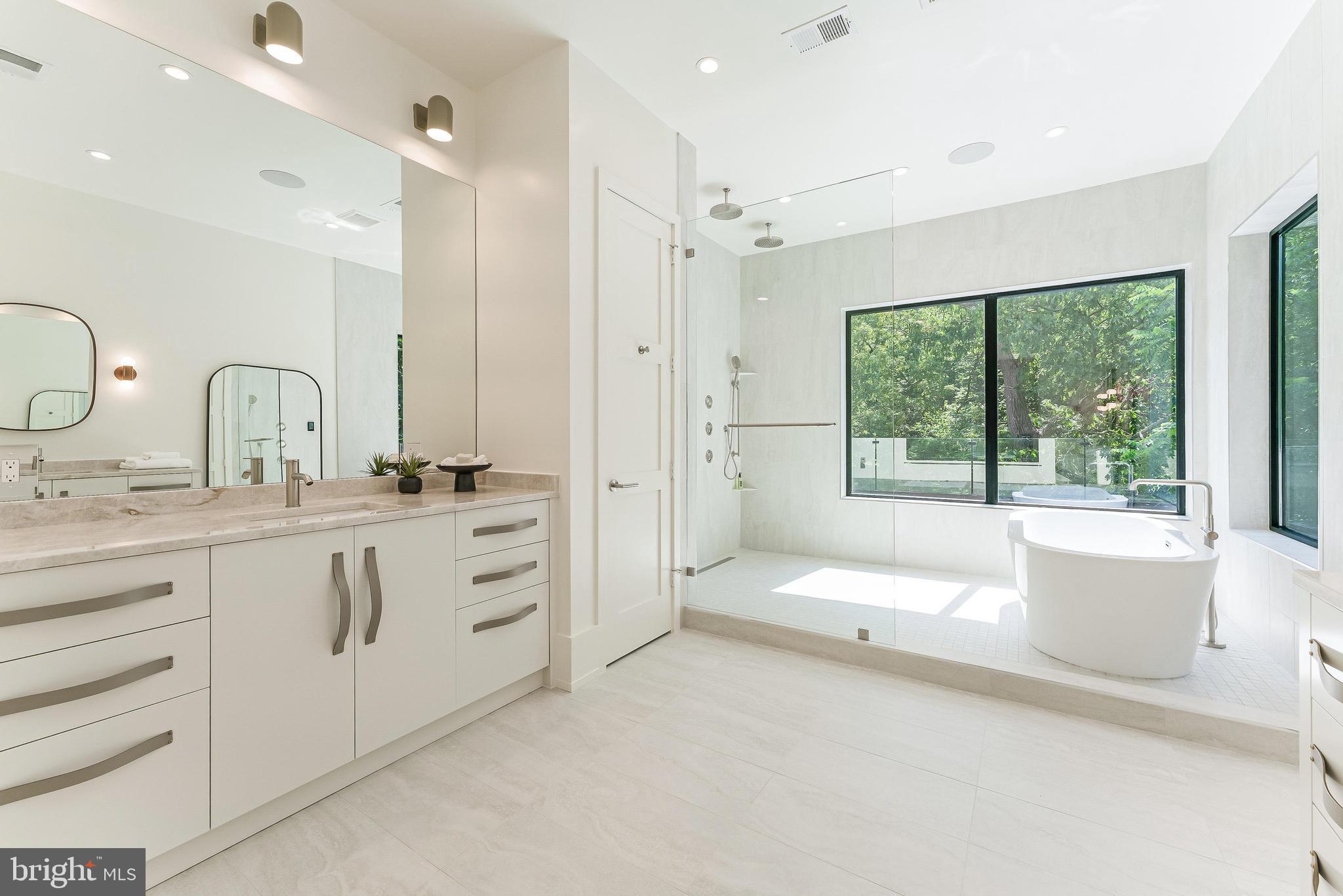 BELLEVUE FOREST - Residential