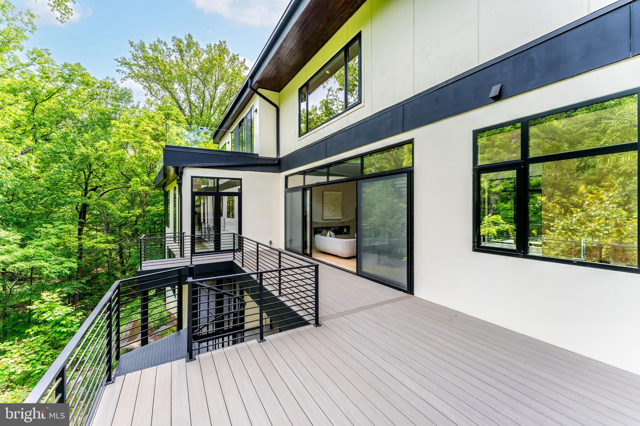 BELLEVUE FOREST - Residential