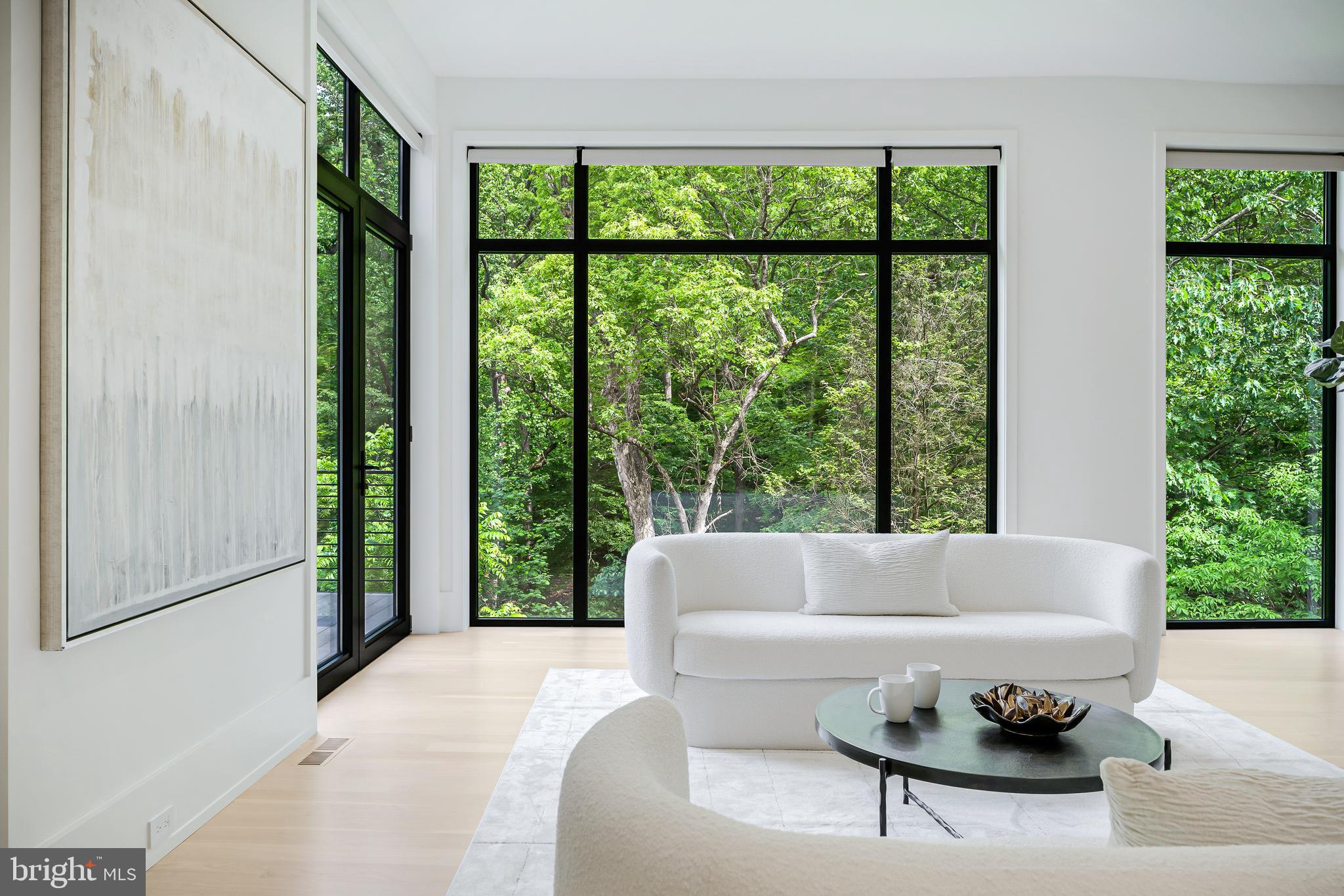 BELLEVUE FOREST - Residential