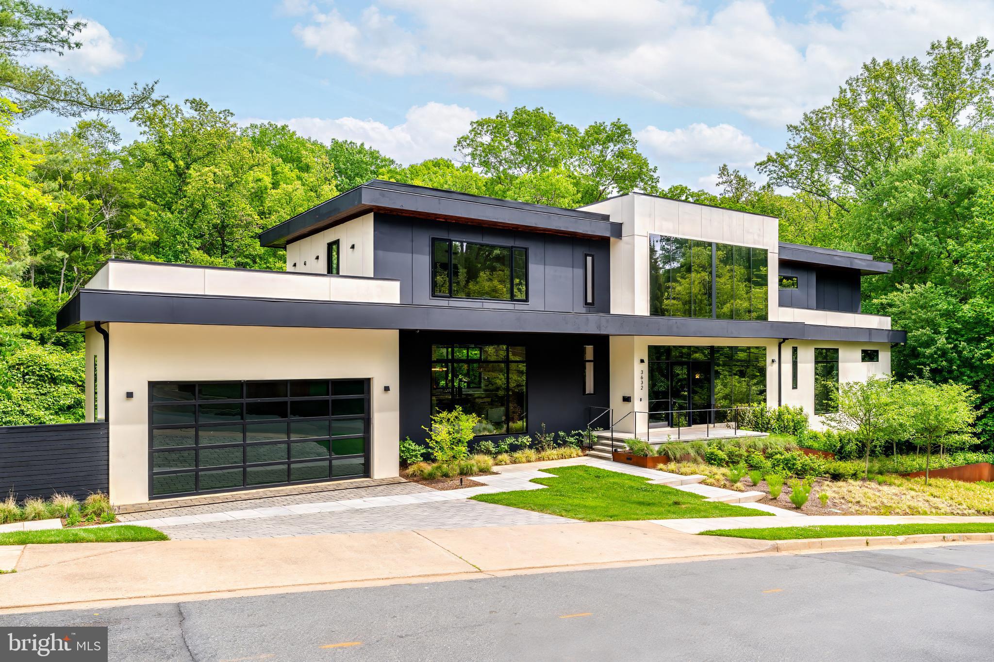 BELLEVUE FOREST - Residential