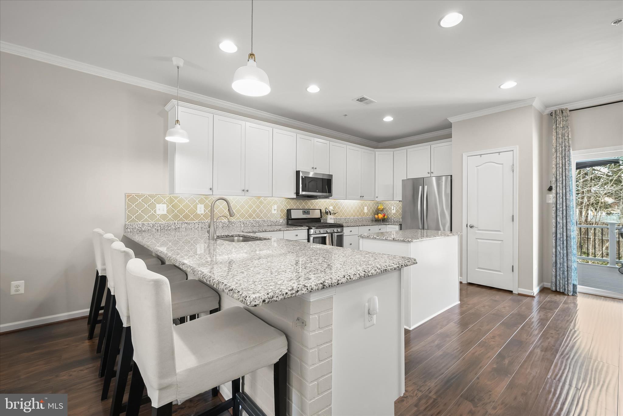 HIGH RIDGE MEADOWS - Residential
