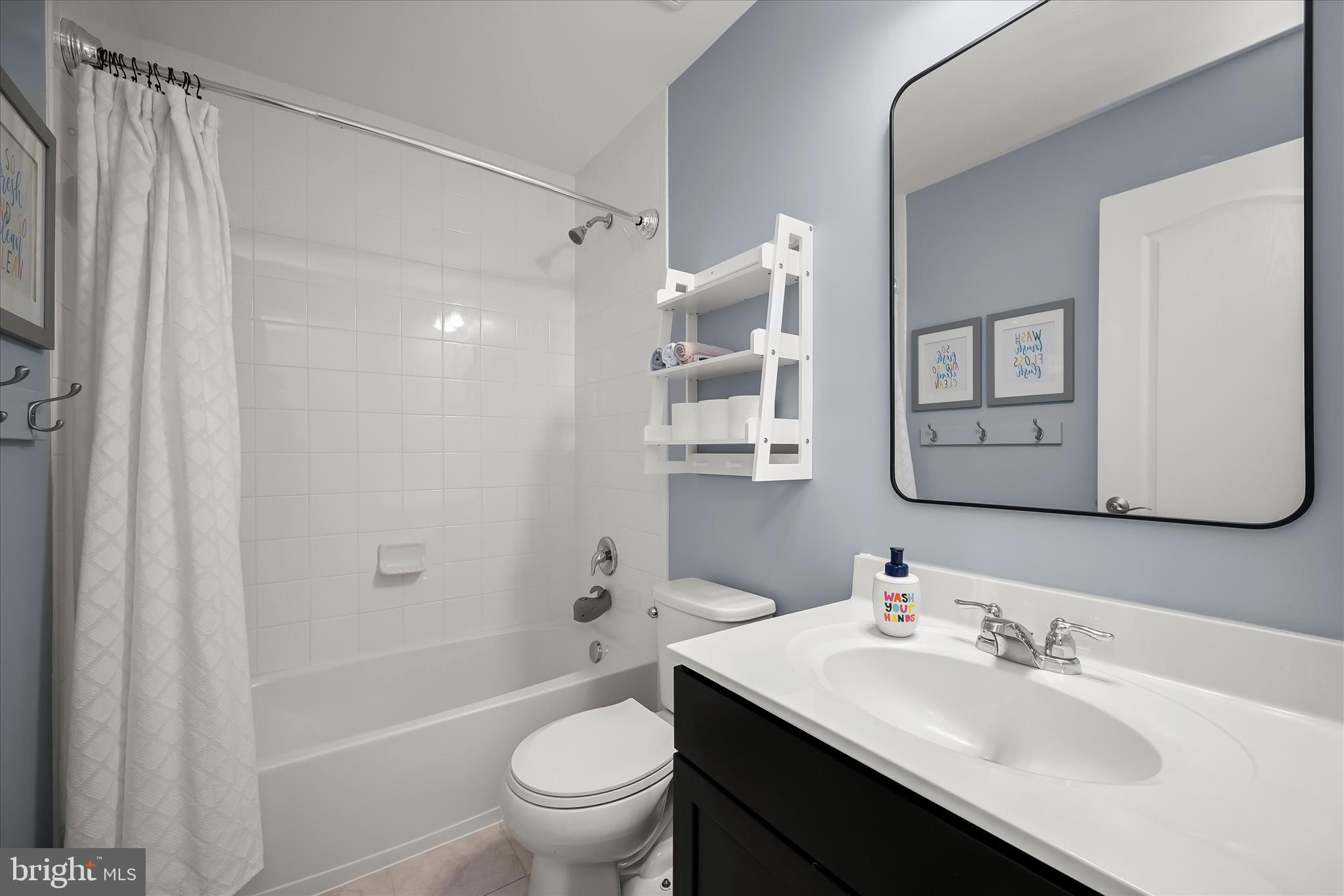 HIGH RIDGE MEADOWS - Residential