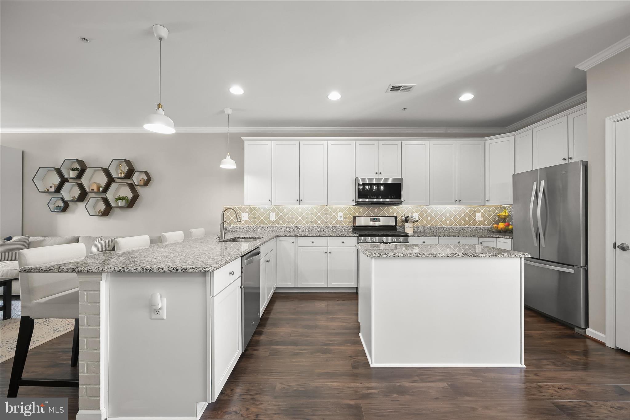 HIGH RIDGE MEADOWS - Residential