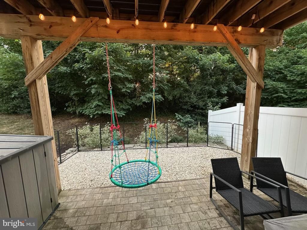 HIGH RIDGE MEADOWS - Residential