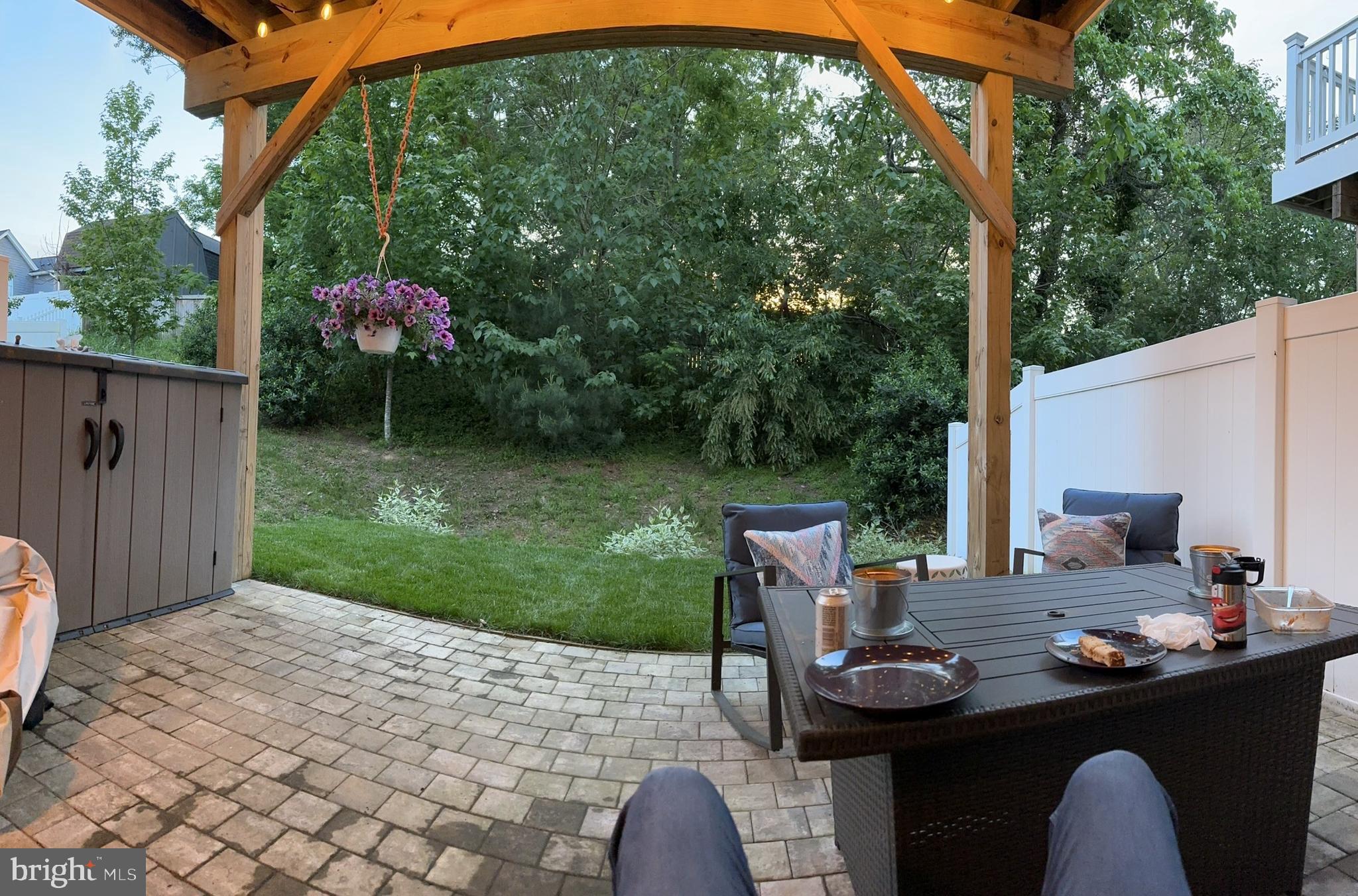HIGH RIDGE MEADOWS - Residential