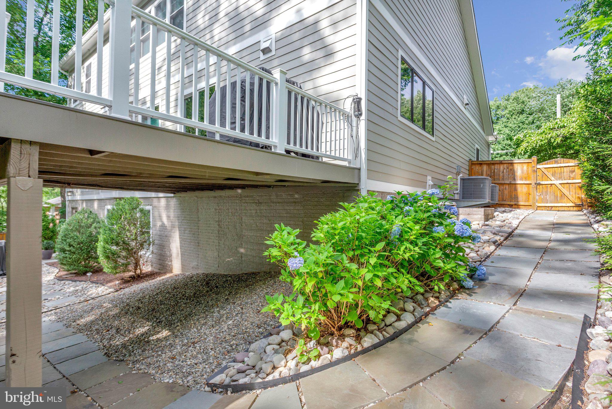 DIVINES CHESTERBROOK - Residential
