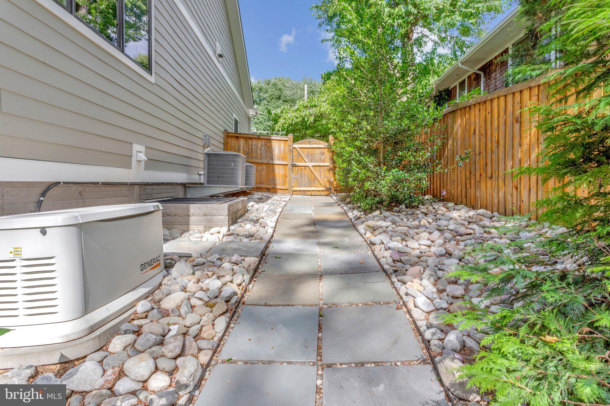 DIVINES CHESTERBROOK - Residential