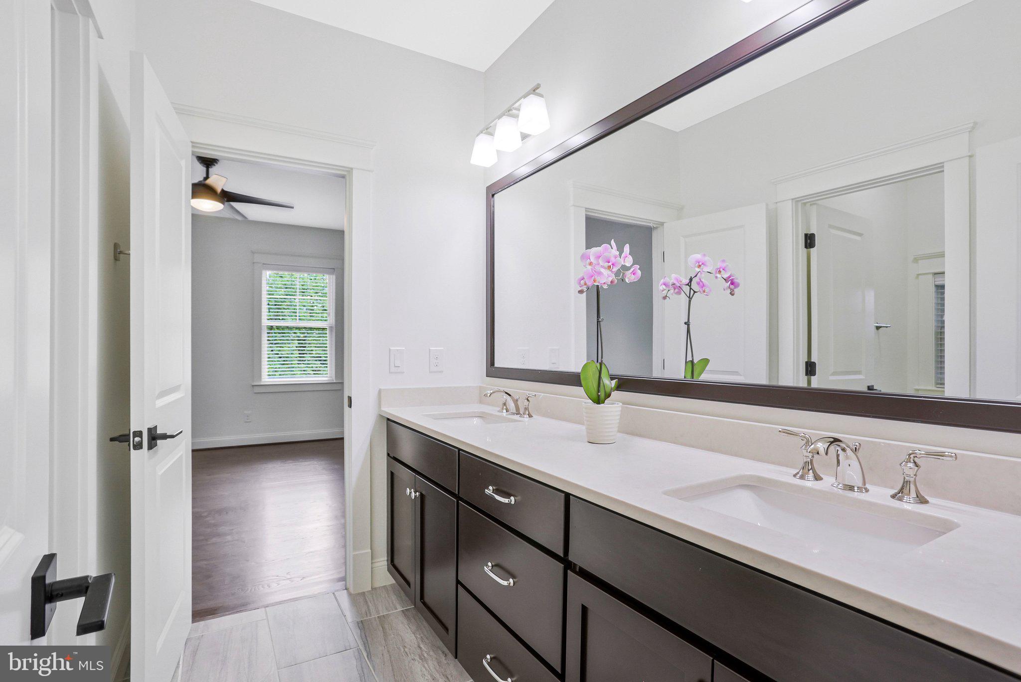 DIVINES CHESTERBROOK - Residential