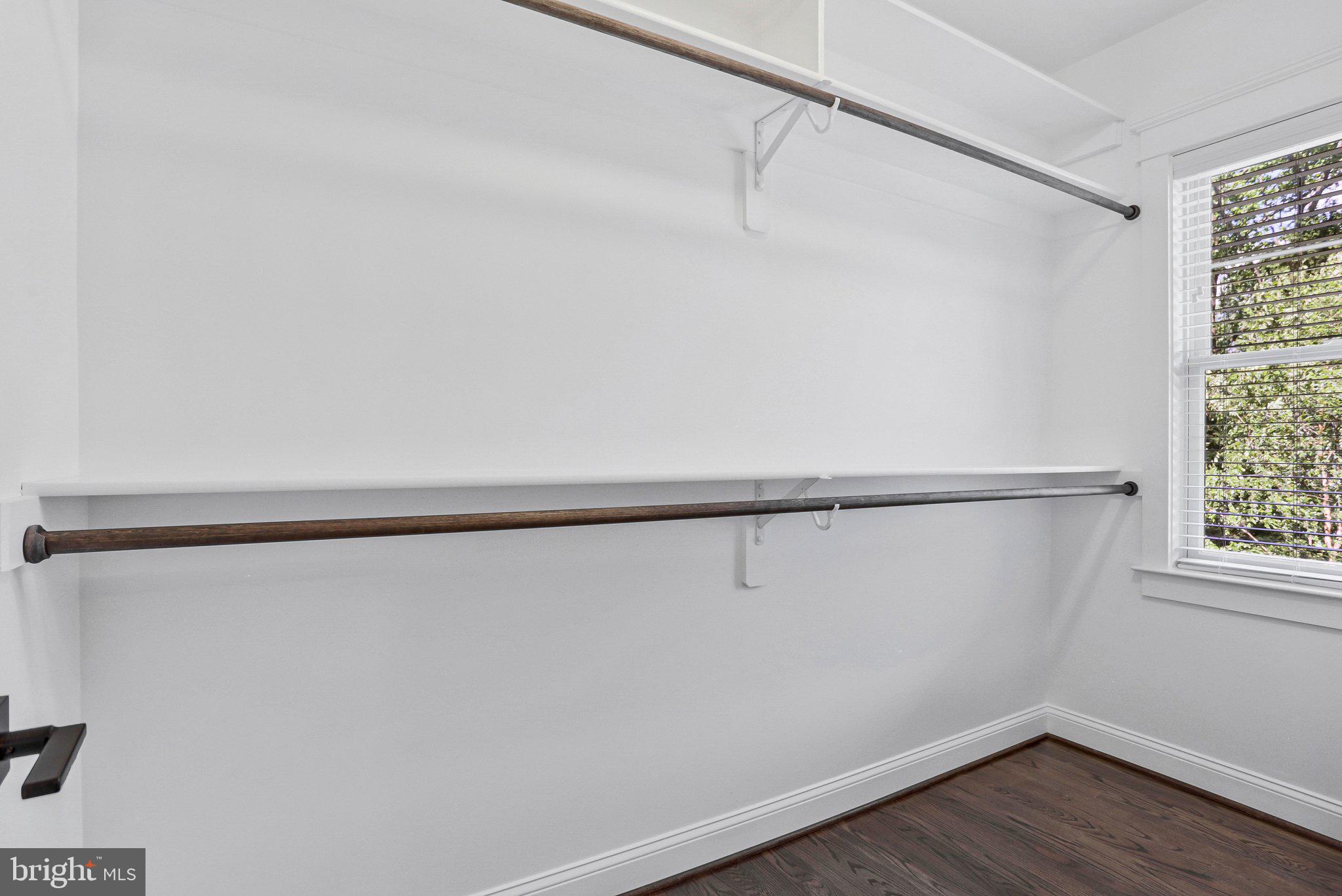 DIVINES CHESTERBROOK - Residential