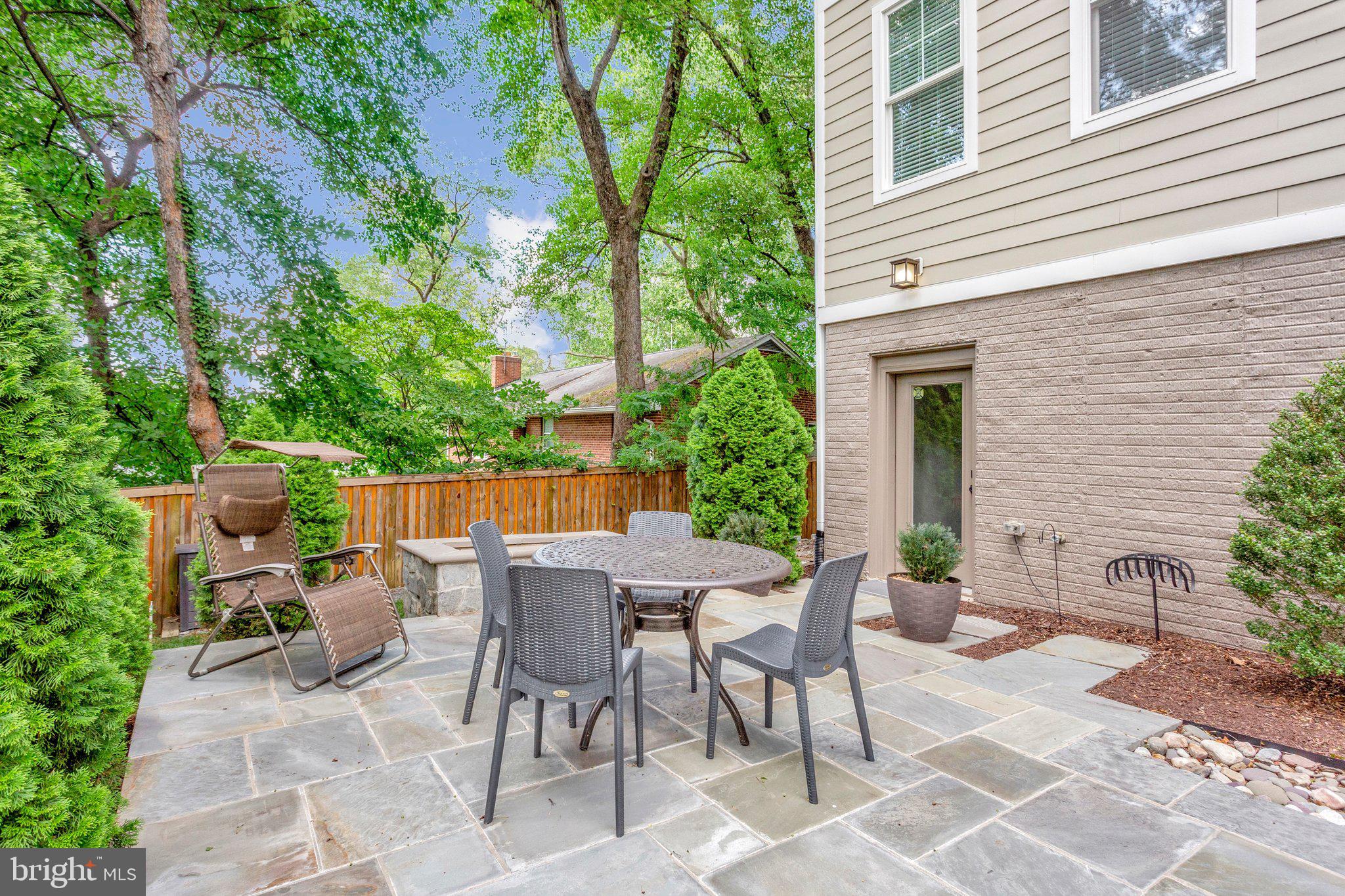 DIVINES CHESTERBROOK - Residential