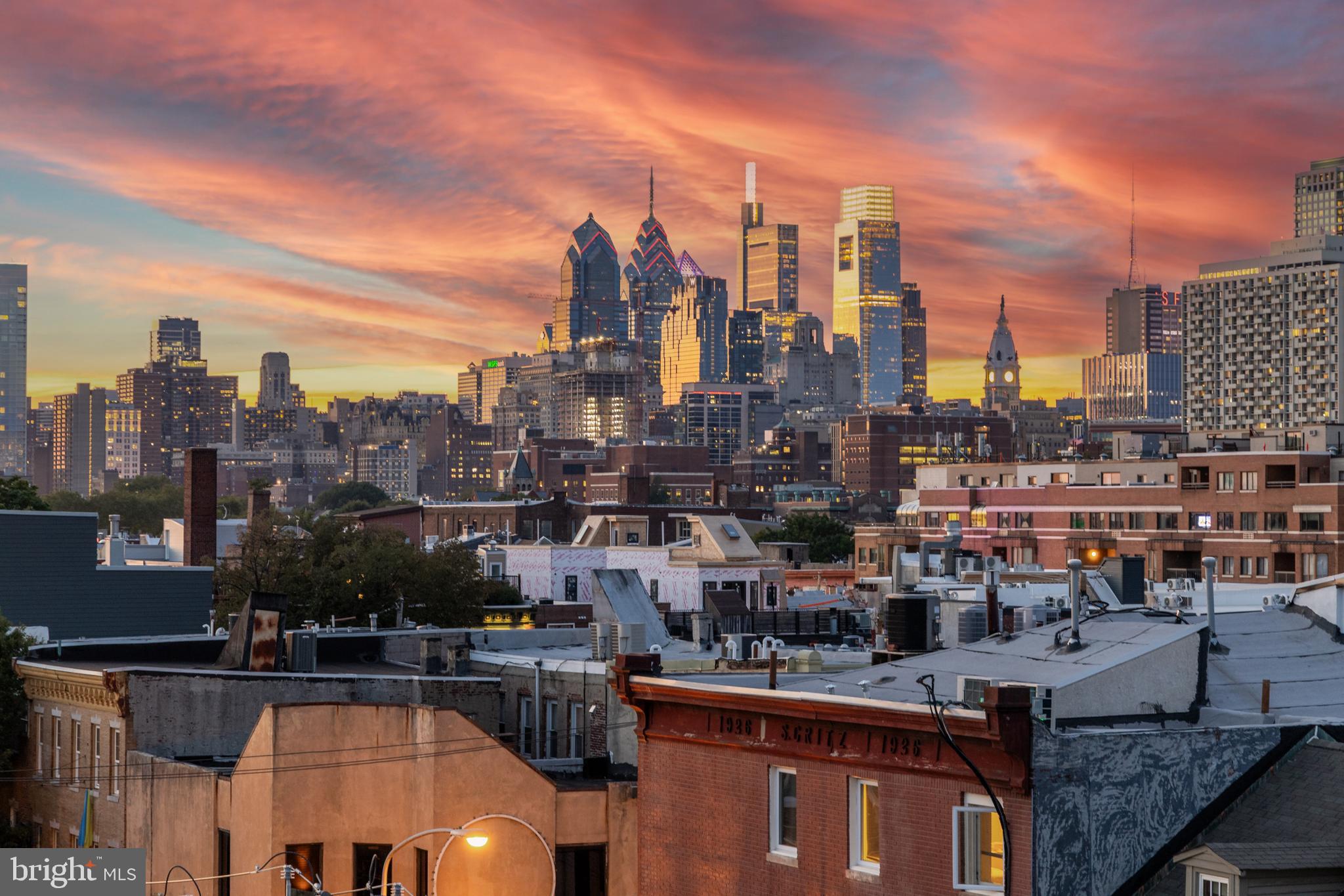 QUEEN VILLAGE - Residential