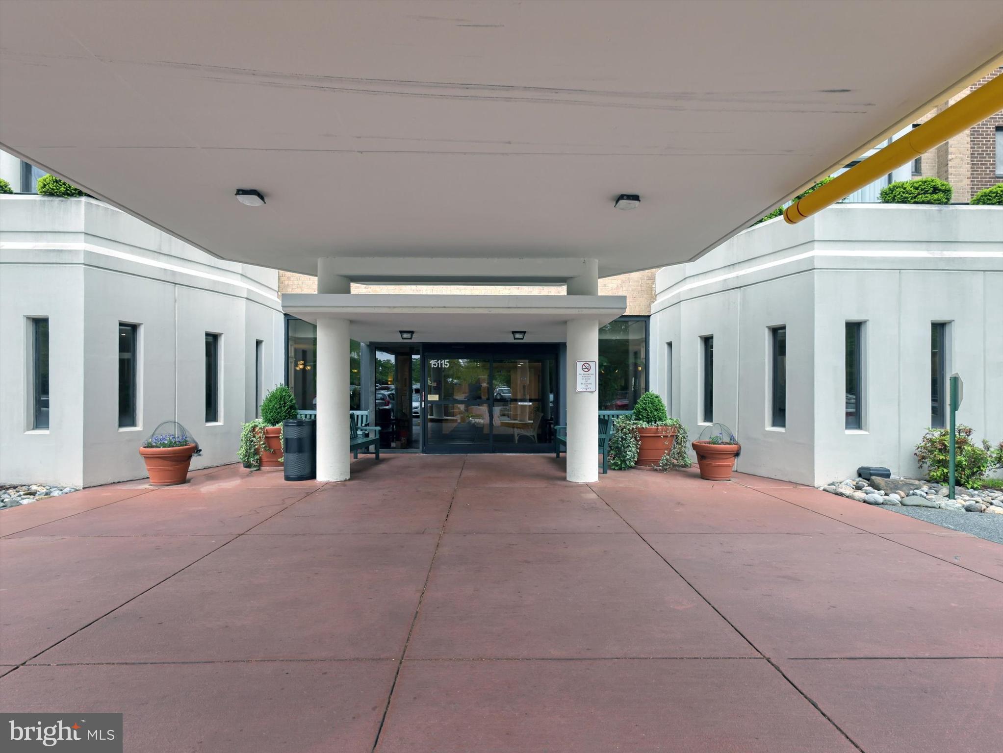 LEISURE WORLD - Residential